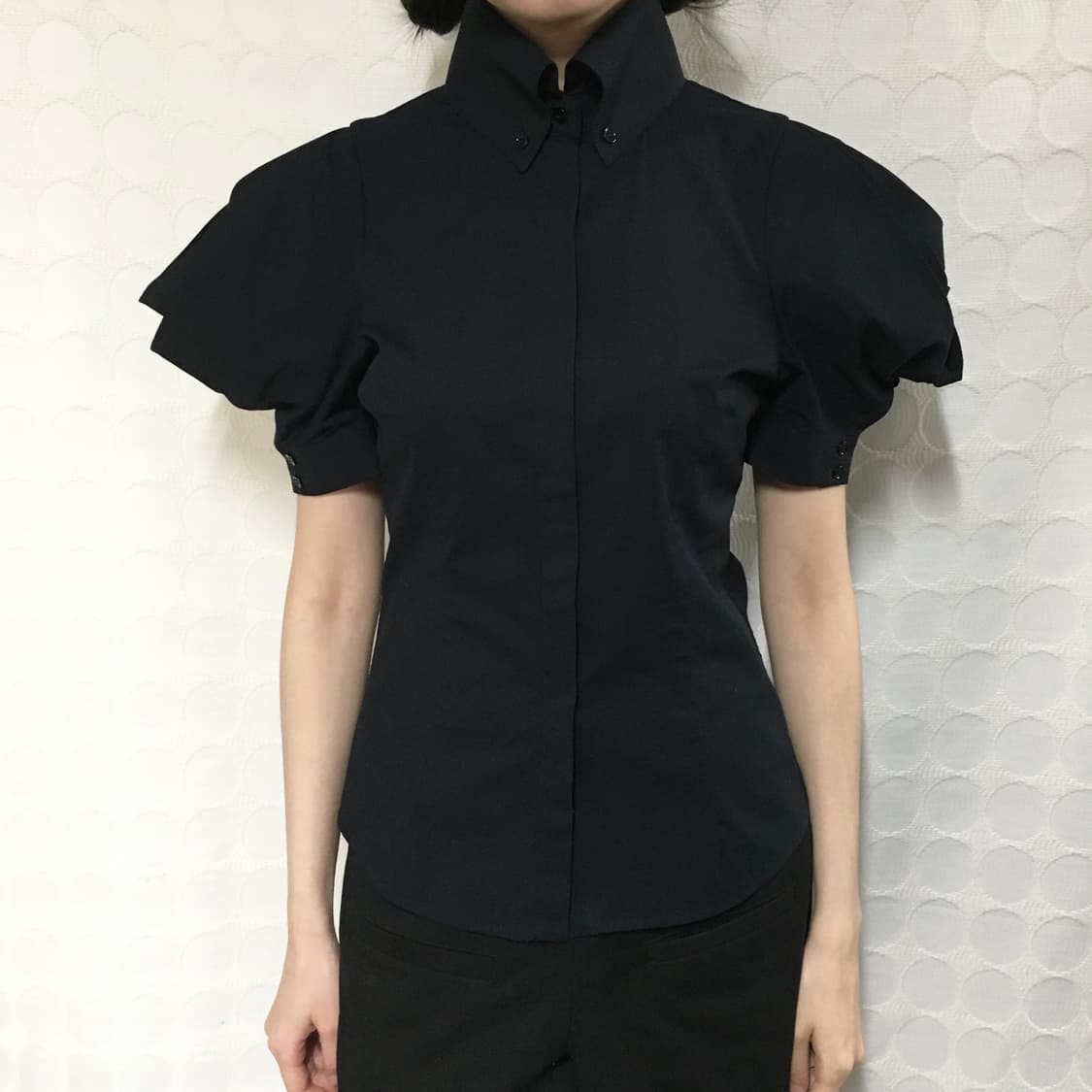 알렉산더 맥퀸 퍼프 숄더 반팔 셔츠 상품이미지4