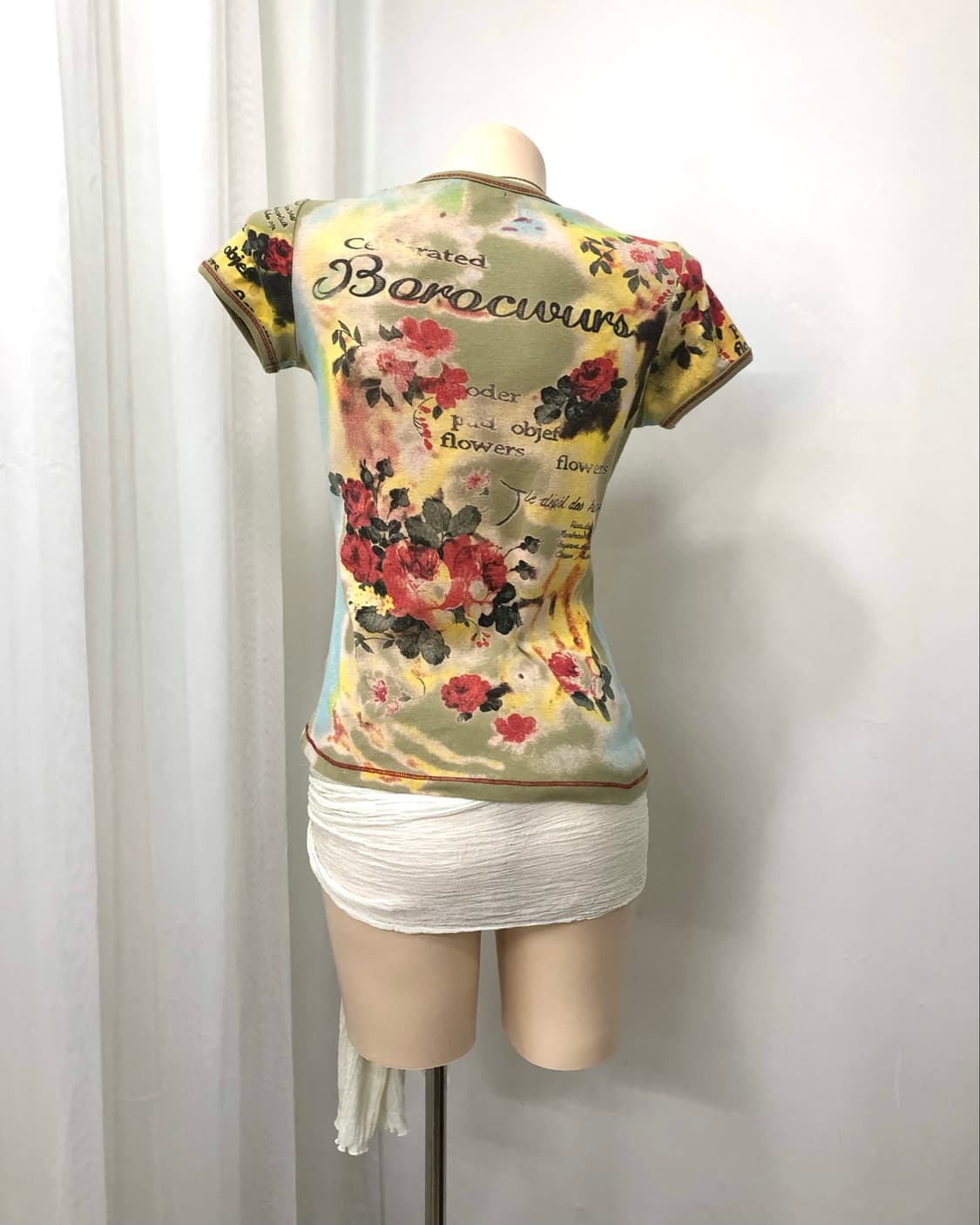 antique floral print cubic lettering tee 상품이미지3