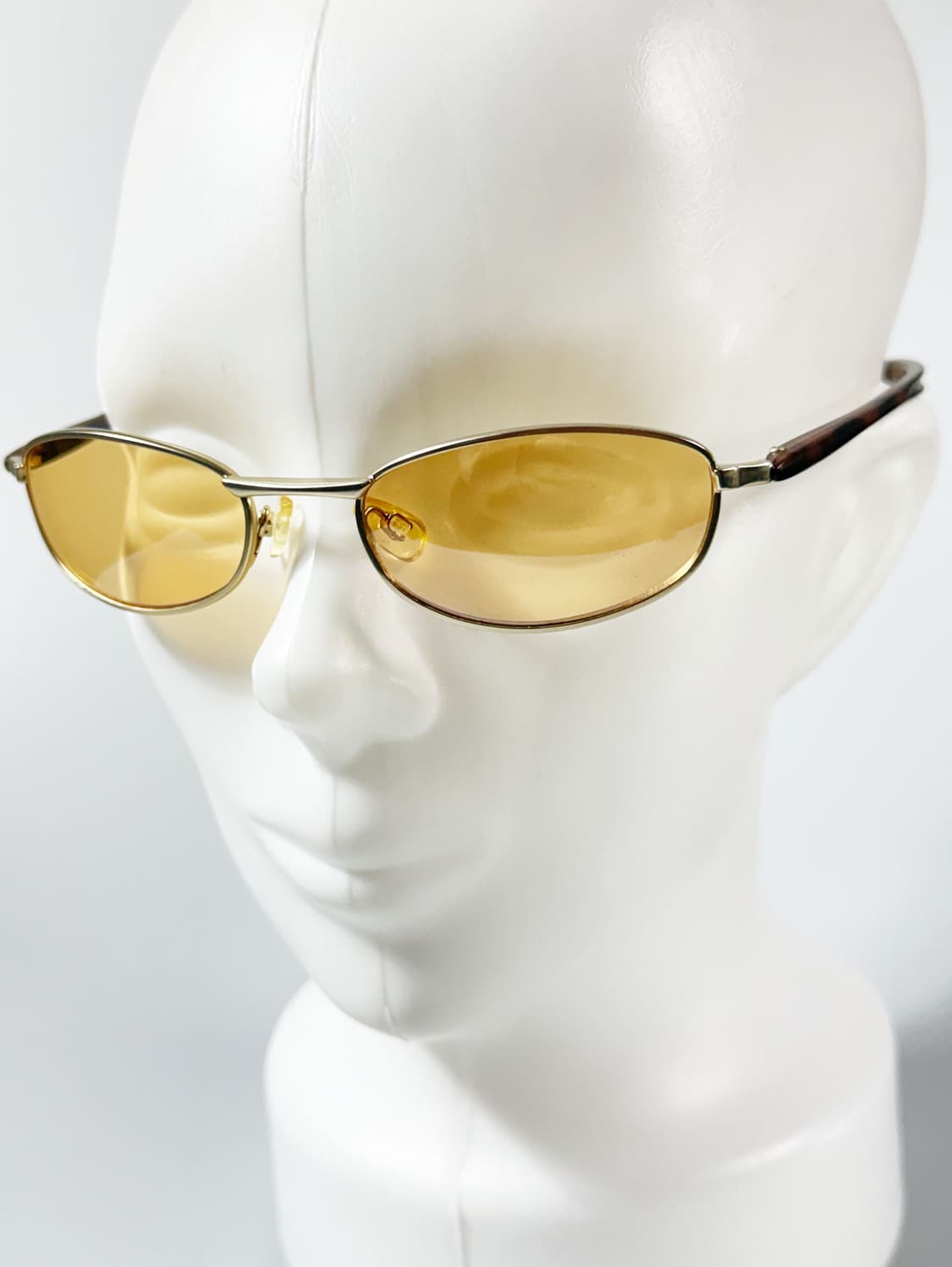 90s DOMON 골드 슬림 오벌 프레임 빈티지 틴트 선글라스 상품이미지8