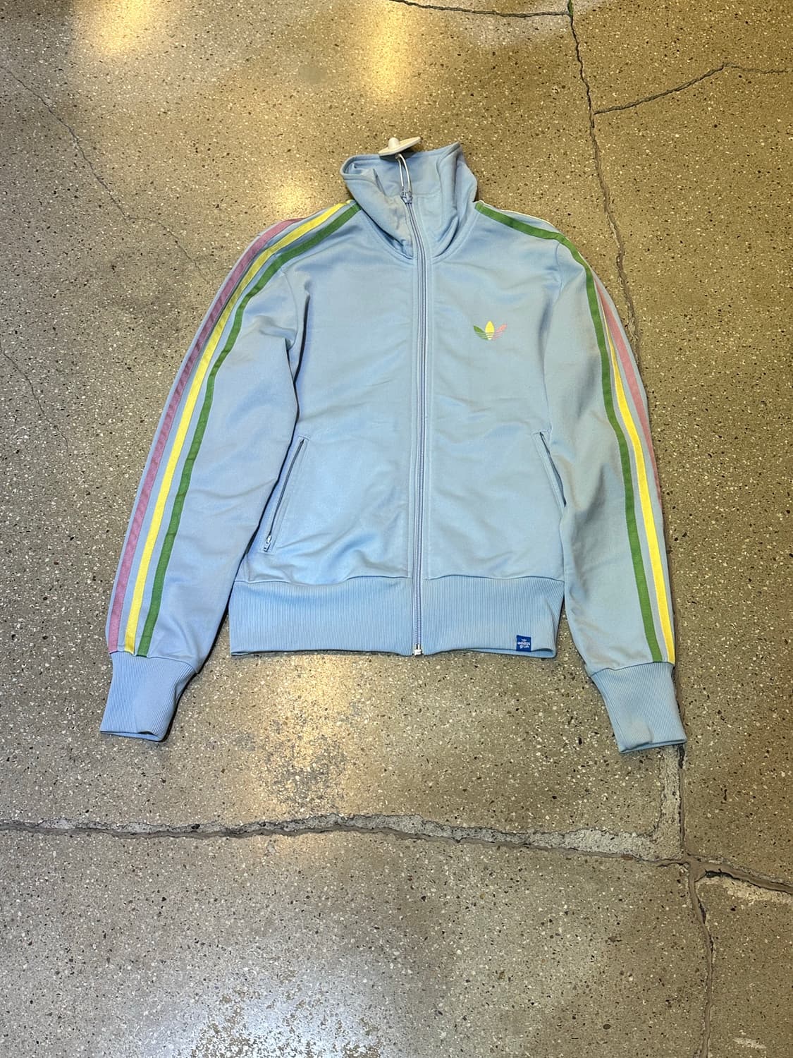 ADIDAS 아디다스 베이비블루 레인보우 삼선져지💯 상품이미지3