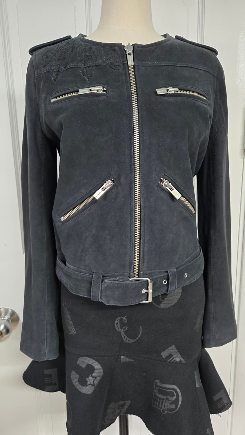 베르니스 어깨자수 스웨이드자켓 상품이미지2