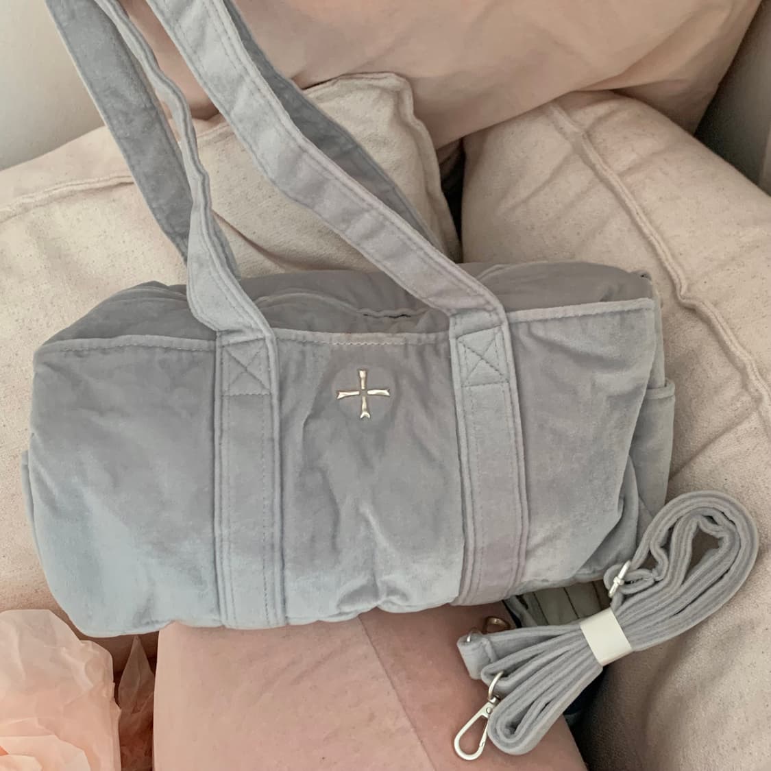 새상품 카하라 발레리나 백 벨벳 그레이 컬러 발레 더플백 가방 상품이미지6