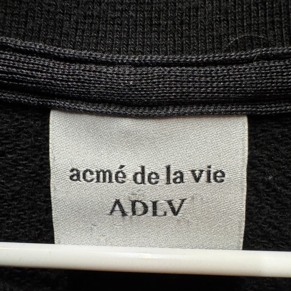 아크메드라비 맨투맨  상품이미지2