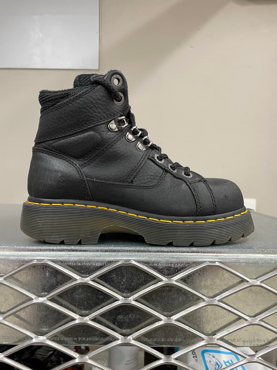 닥터마틴 아이언브리지 스틸토 uk3 (gr-4402) 상품이미지4