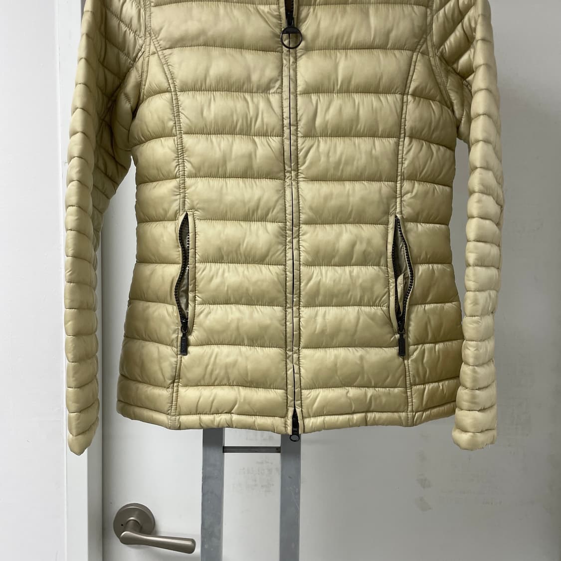 바버 베이지 경량 패딩 -(W) 상품이미지3