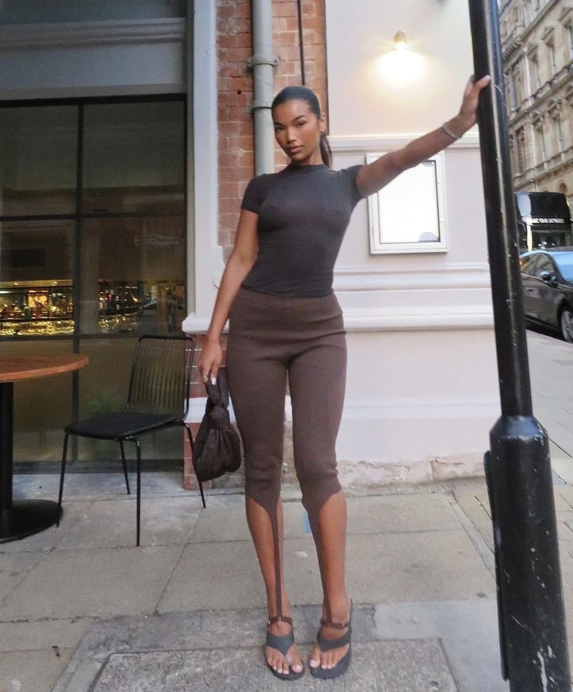 Jacquemus 자크뮈스 르 콜랑 알바 레깅스 브라운 상품이미지1