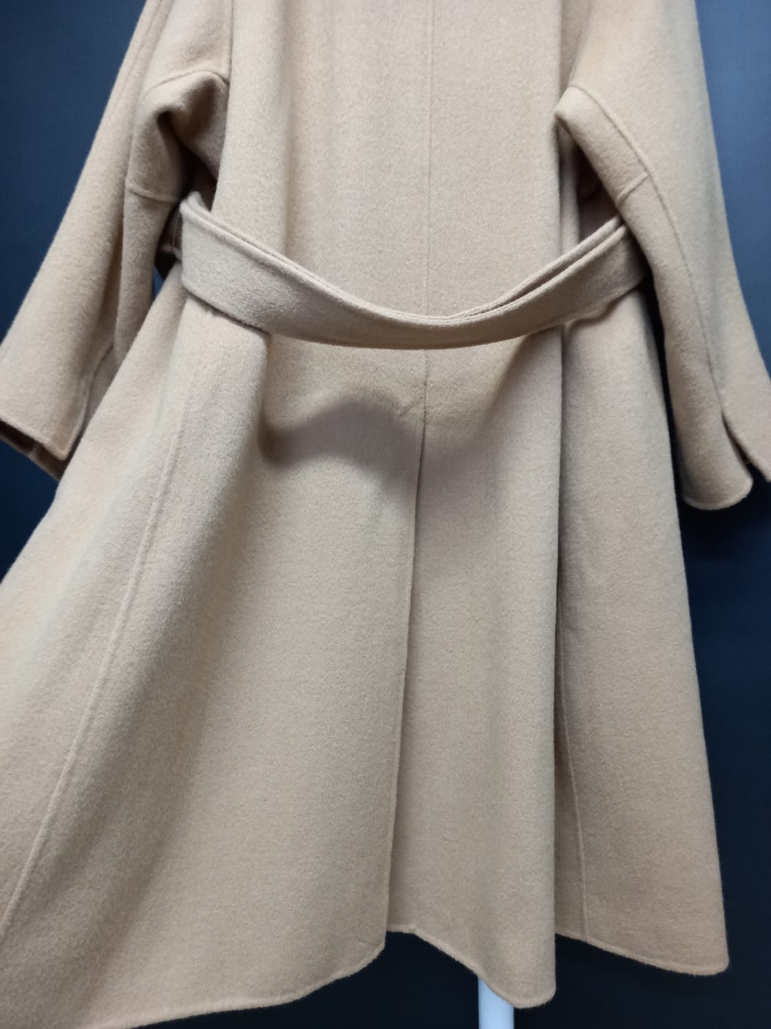 새 지컷 캐시미어블랜 핸드메이드형 코트 66.77 상품이미지6