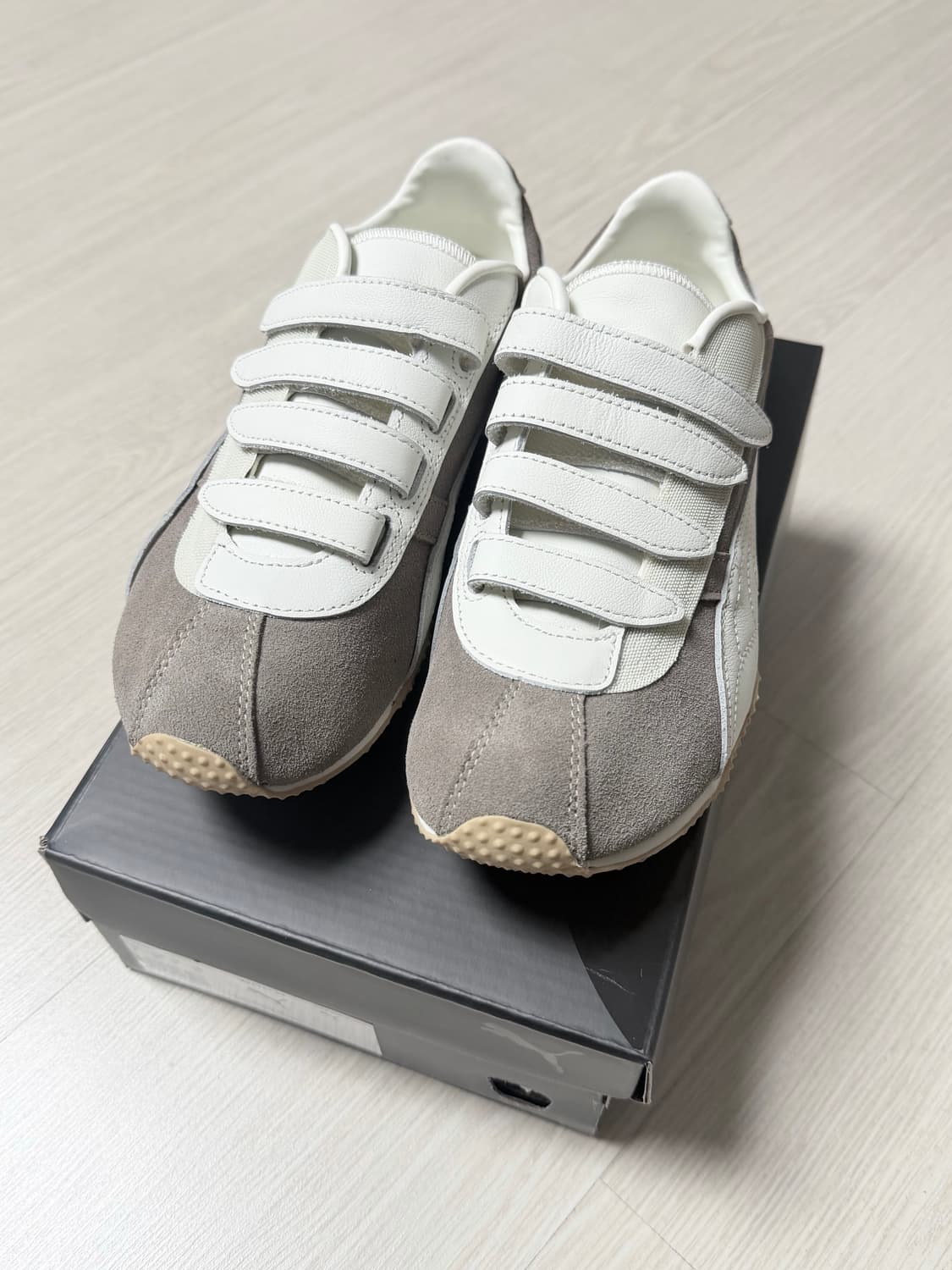 푸마 브라운 스웨이드 스니커즈 상품이미지1