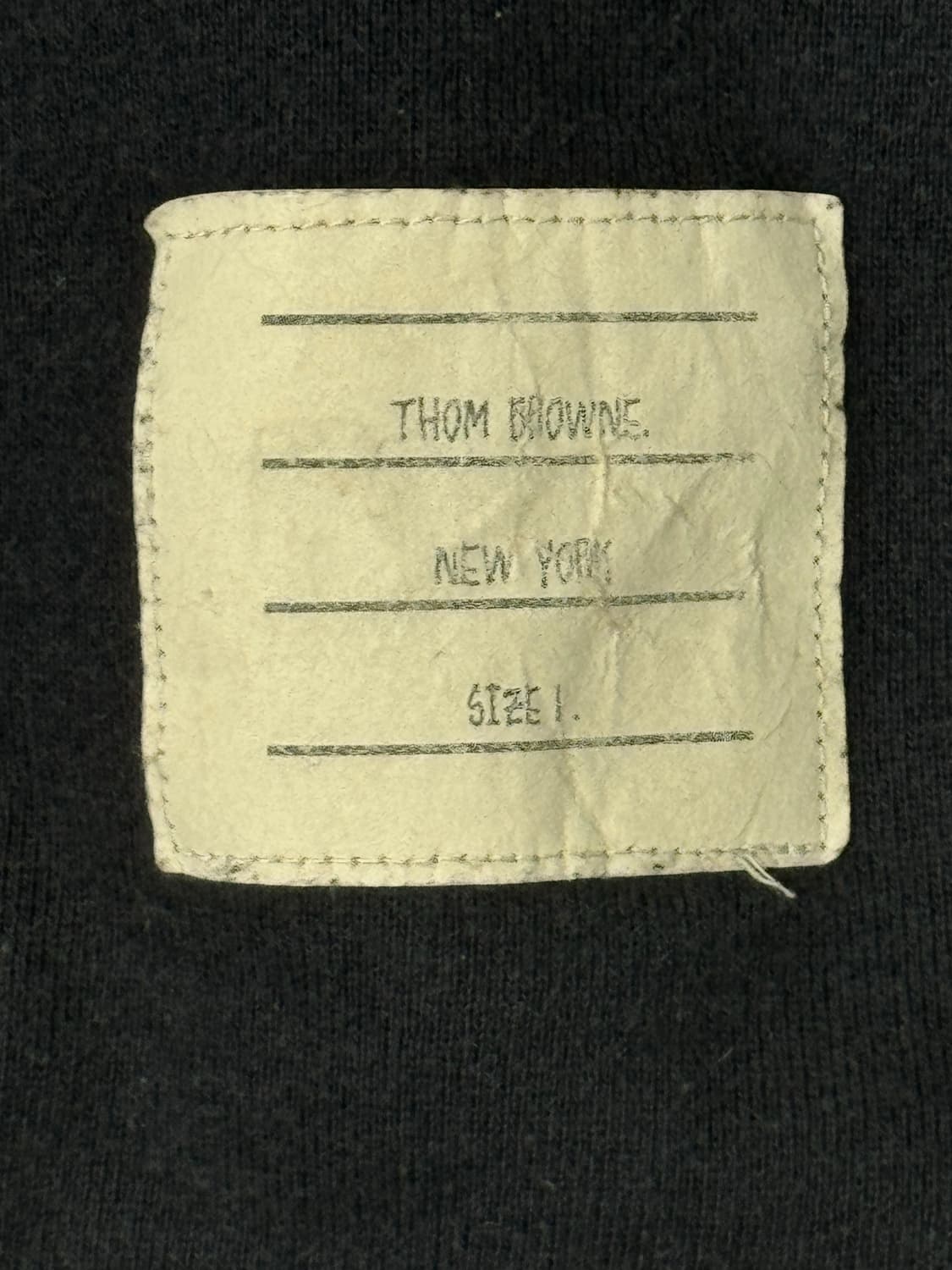 톰브라운 사선완장 맨투맨 상품이미지2