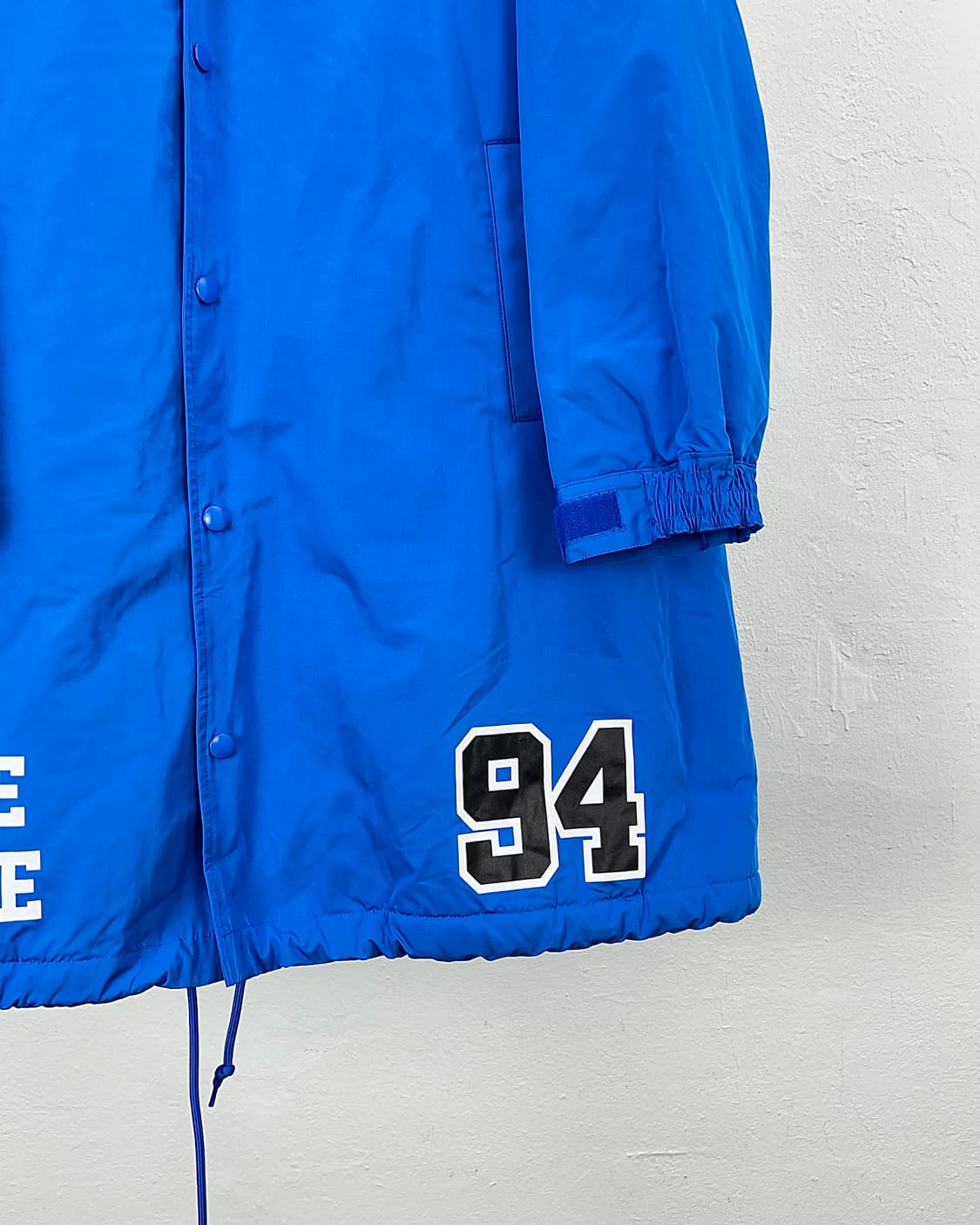 언더커버 19AW 네온 블루 로즈 프린팅 랑게 후디 레인 코트 자켓 상품이미지5