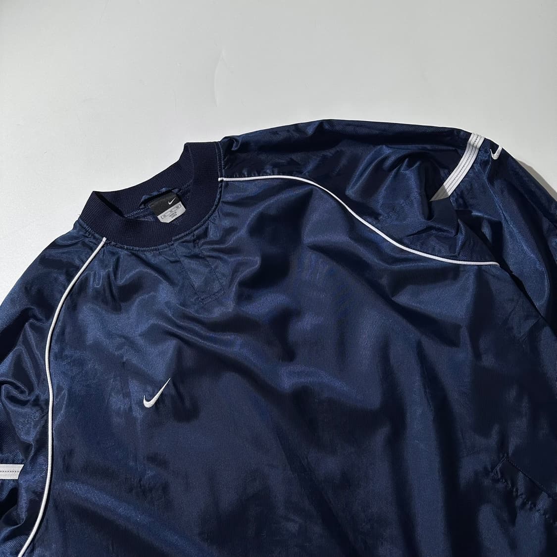 나이키 스우시 헨리넥 웜업 맨투맨 상품이미지3