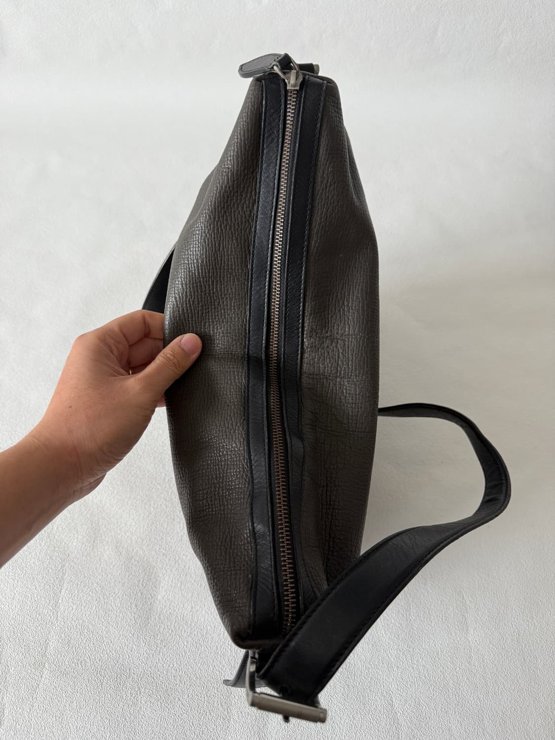 엠포리오 아르마니(EMPORIO ARMANI) 레더 크로스백(ITALY) 상품이미지8