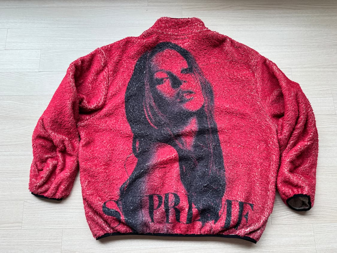 슈프림 x 케이트 모스 플리스 자켓 레드 - 24FW 상품이미지1
