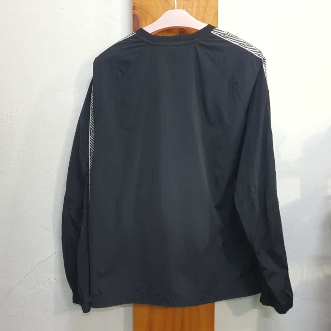 엄브로 오버핏 라운드 긴팔티(105) 상품이미지6