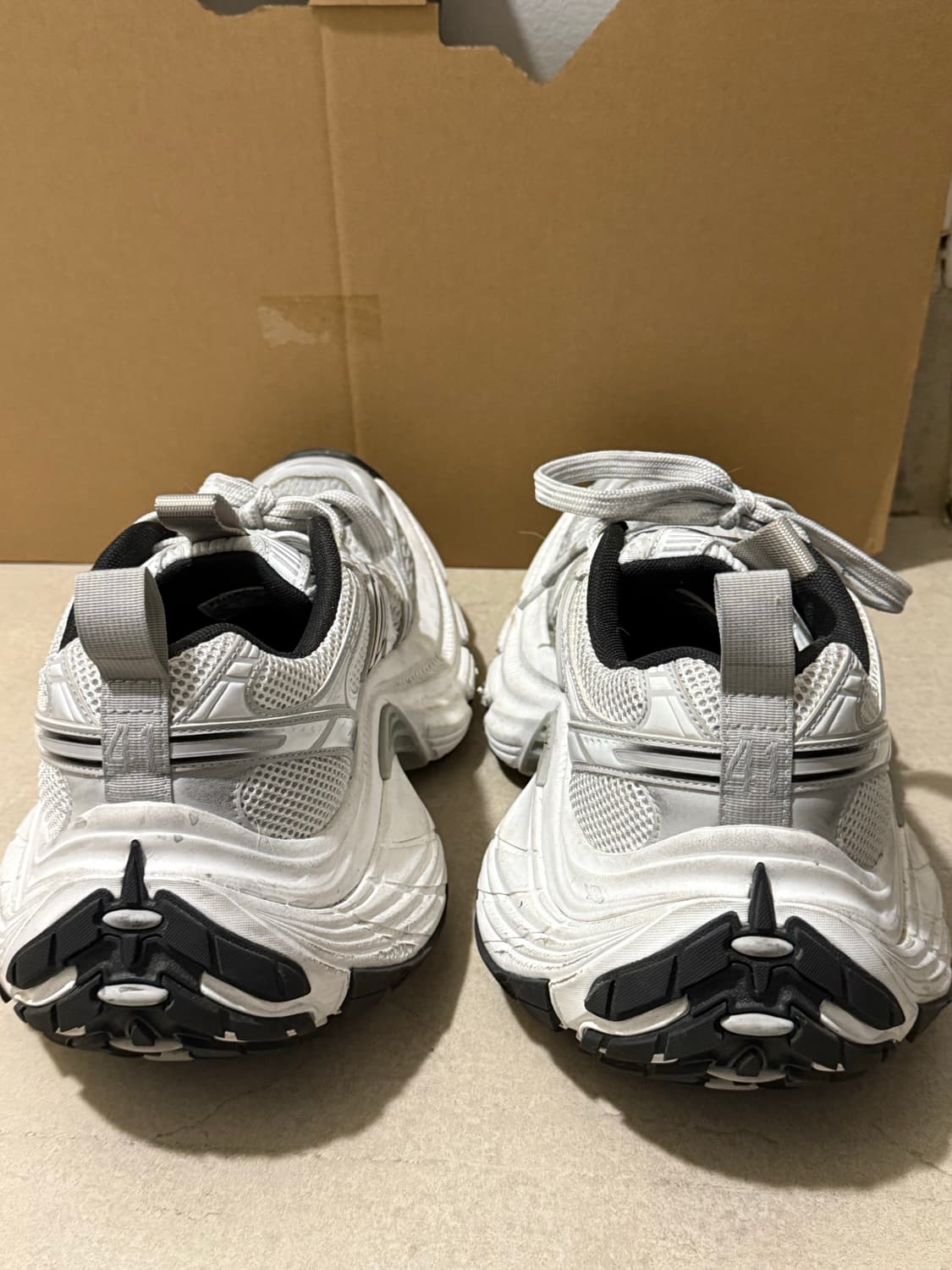 발렌시아가 10xl 상품이미지6