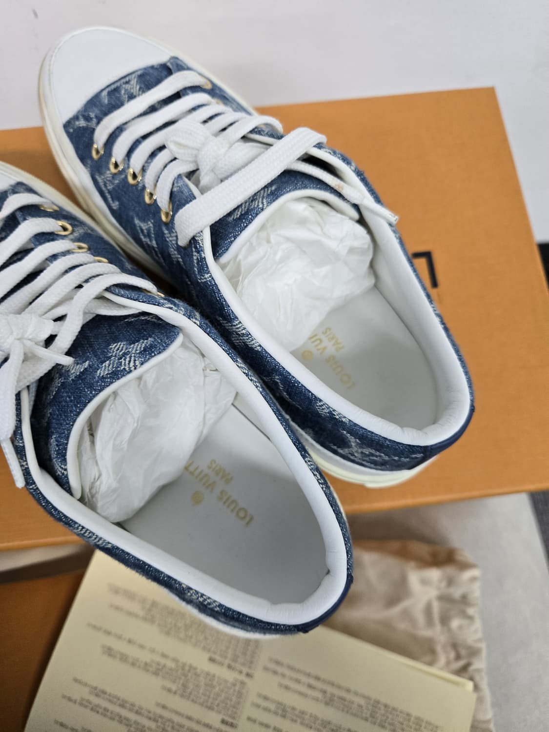 [보증서 정품]루이비통 데님 스니커즈 상품이미지7