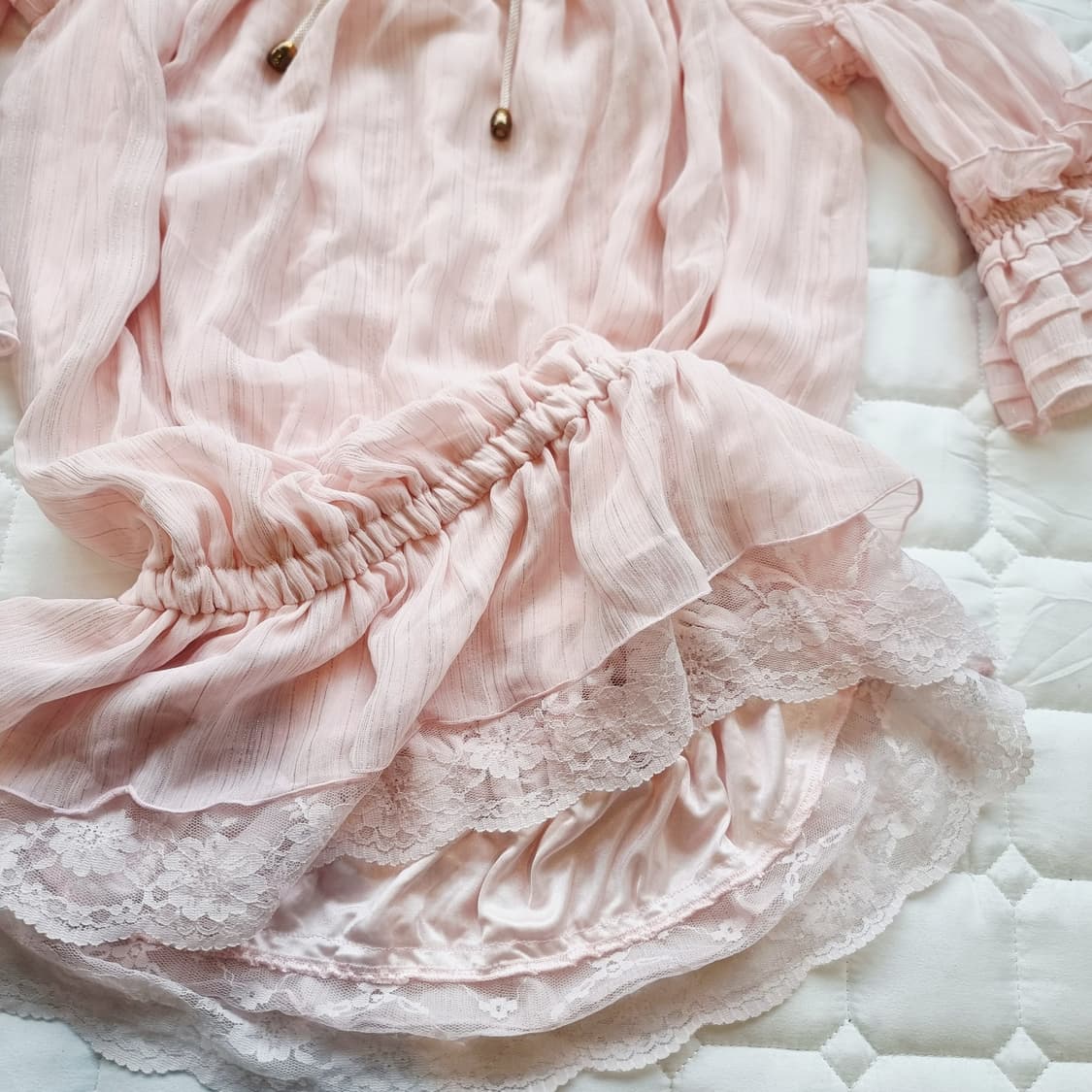 프릴 오프숄더 튜닉 상품이미지4