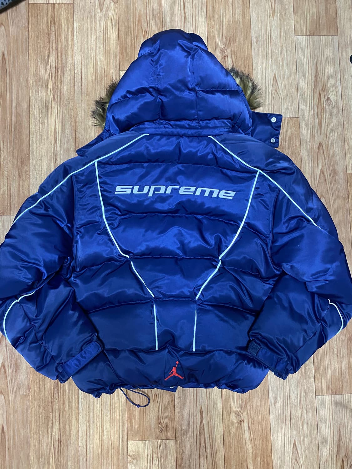 슈프림 조던 퍼피 패딩 네이비 L 상품이미지5