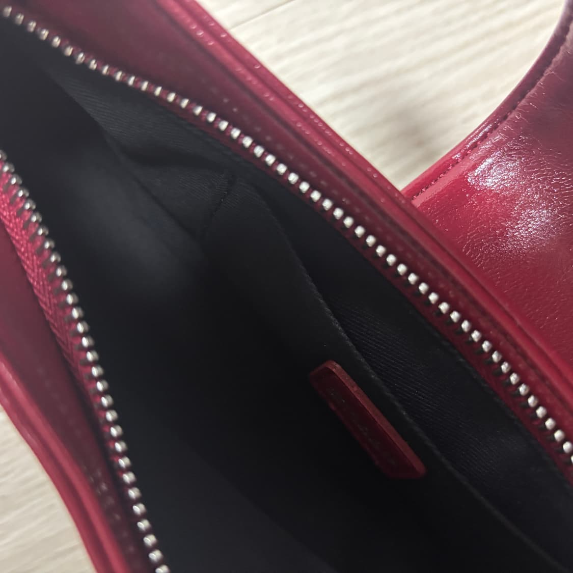 티티맙 리본 스몰 바게트백 레드 상품이미지7