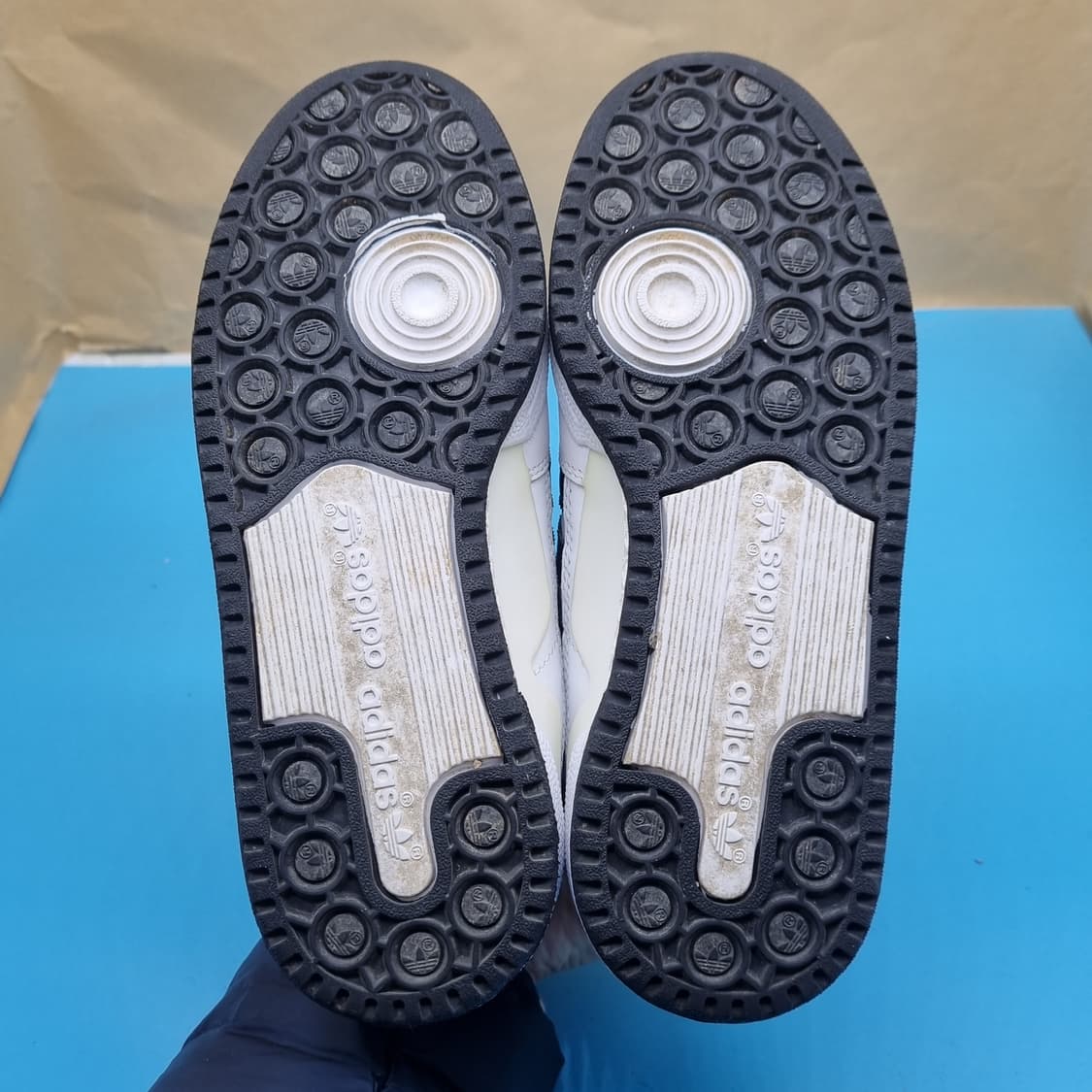 아디다스 포럼 로우 운동화 220 상품이미지3
