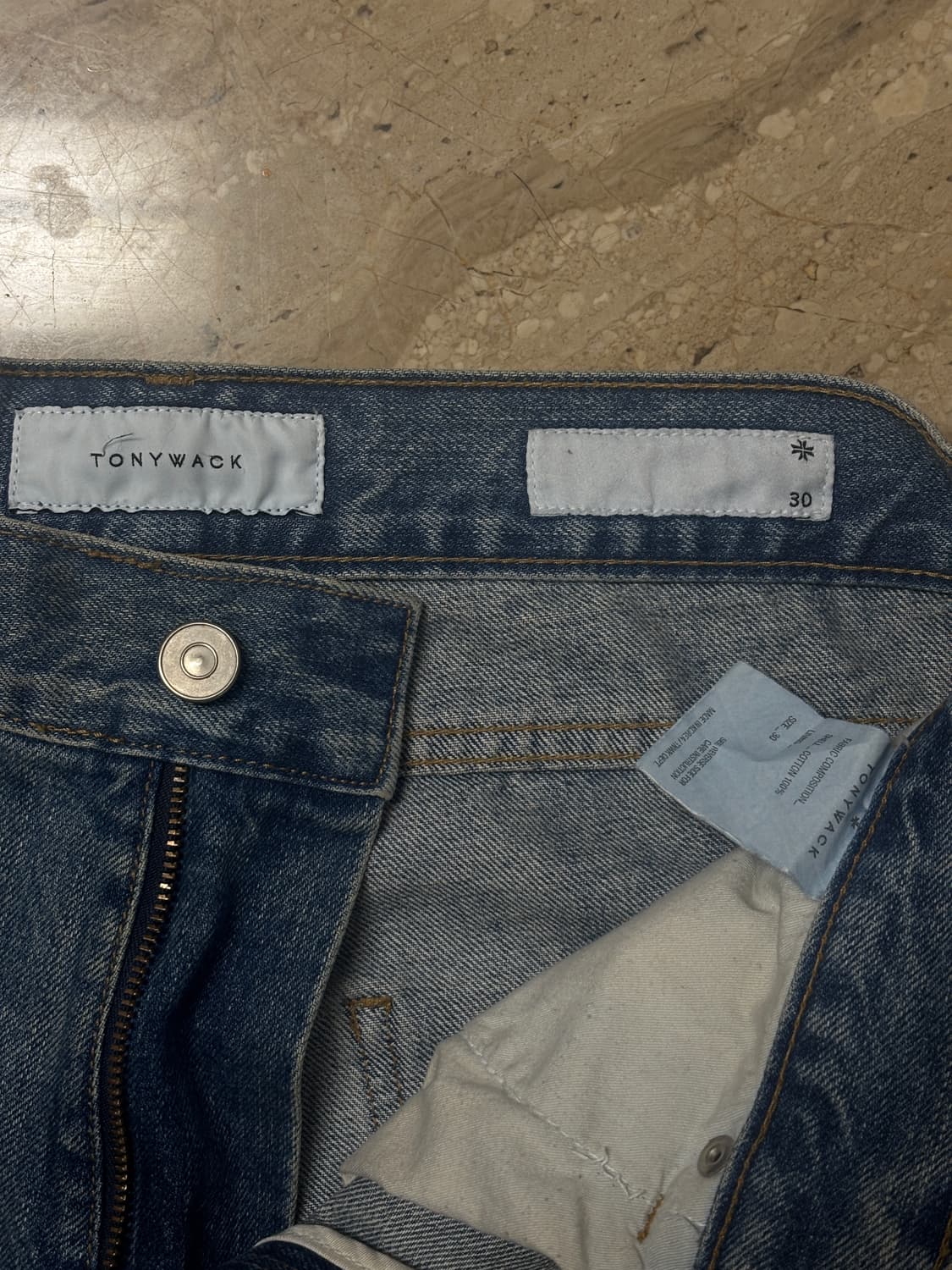택포/A+급) Tonywack 플레어드 컷 데님 진 빈티지 라이트 블루 상품이미지6