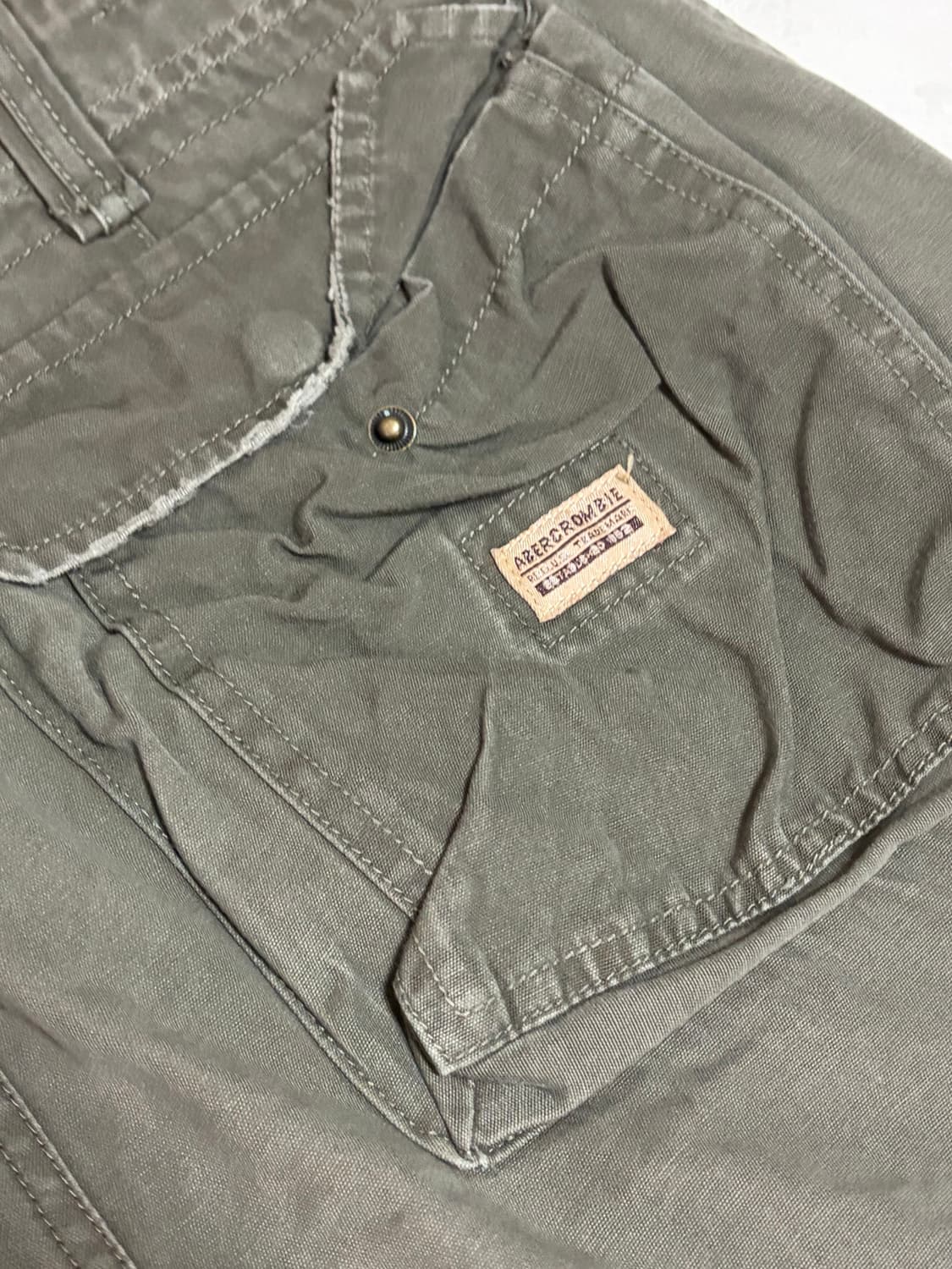 ABECROMBIE & FITCH 멀티 포켓 카고 팬츠 상품이미지3