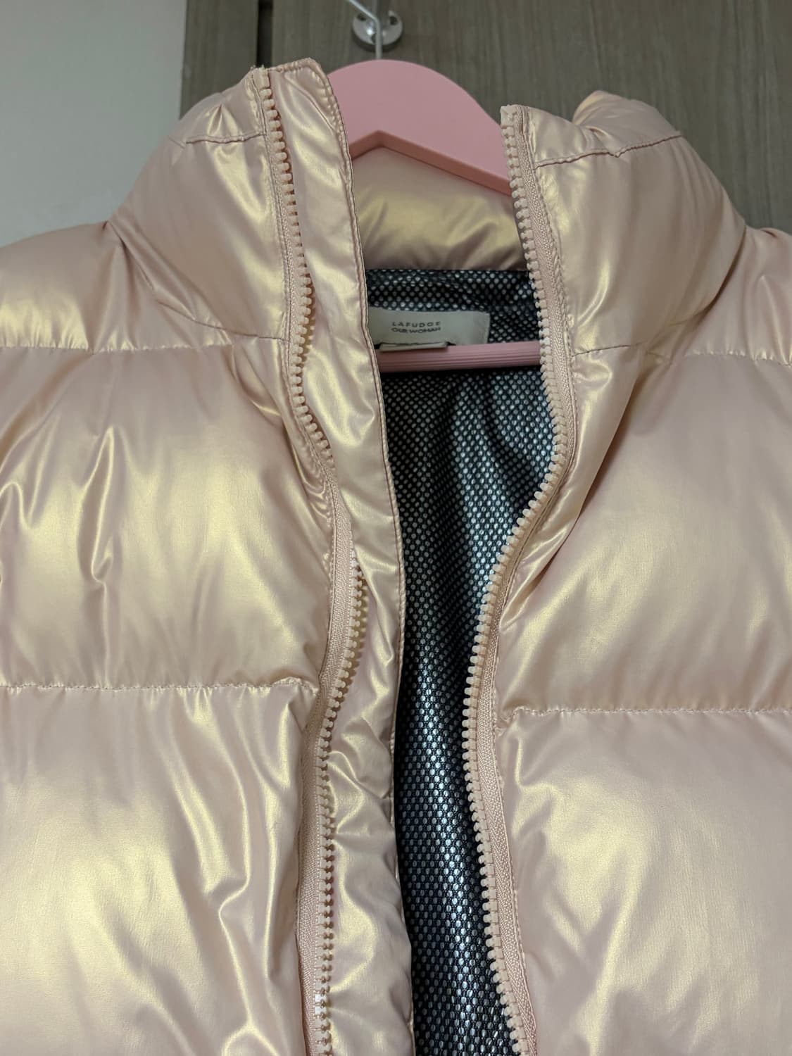 라퍼지포우먼 핑크 글로시패딩 상품이미지3