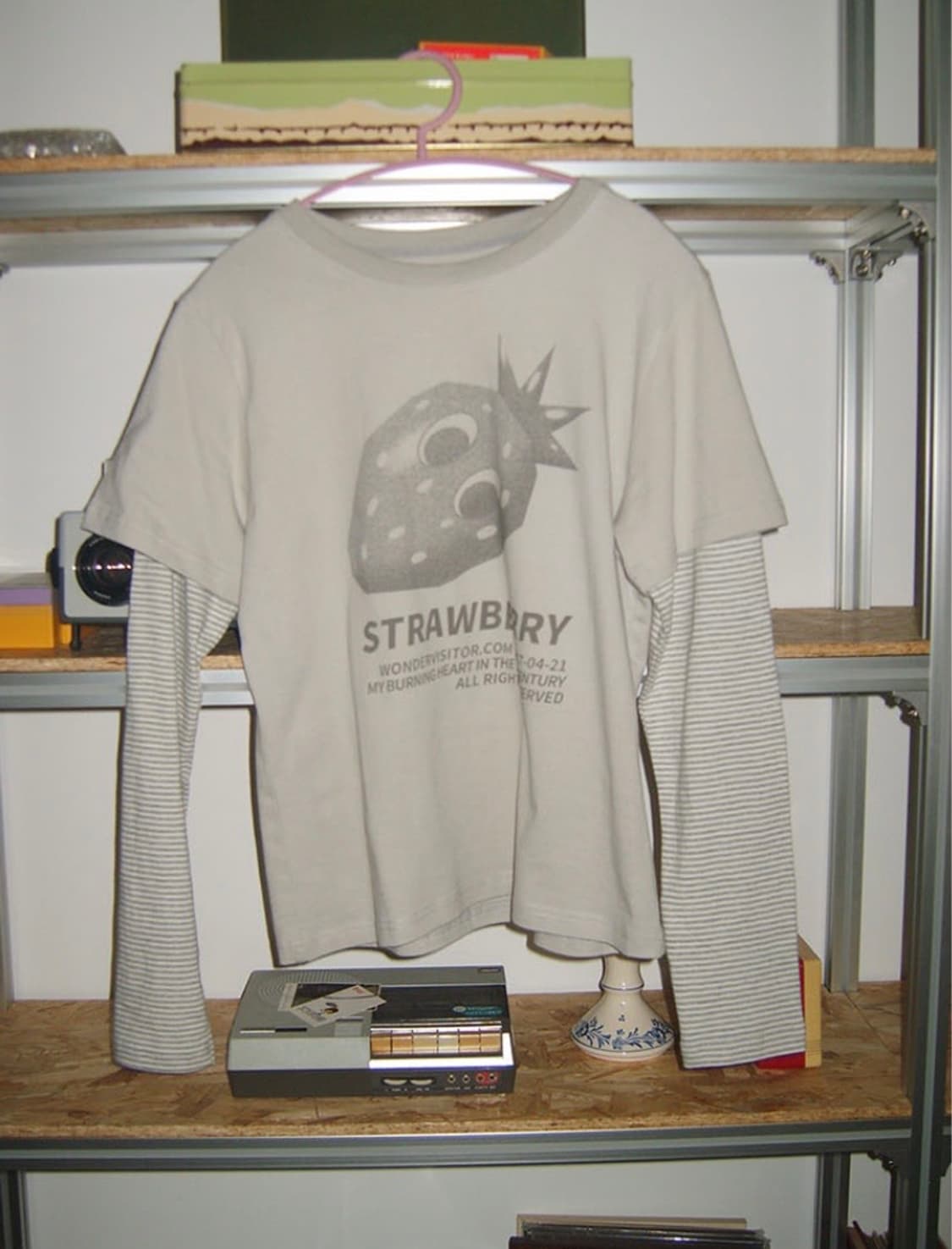 Ash Strawberry Layered LS-T [Grey] 상품이미지1