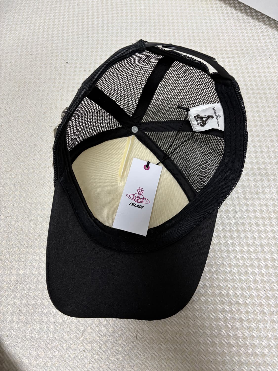 팔라스 x 비비안 웨스트우드 트러커 캡 상품이미지2