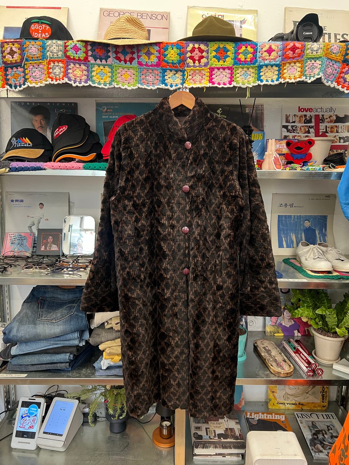 Deep Brown Patterned Faux Fur Long Coat 상품이미지1