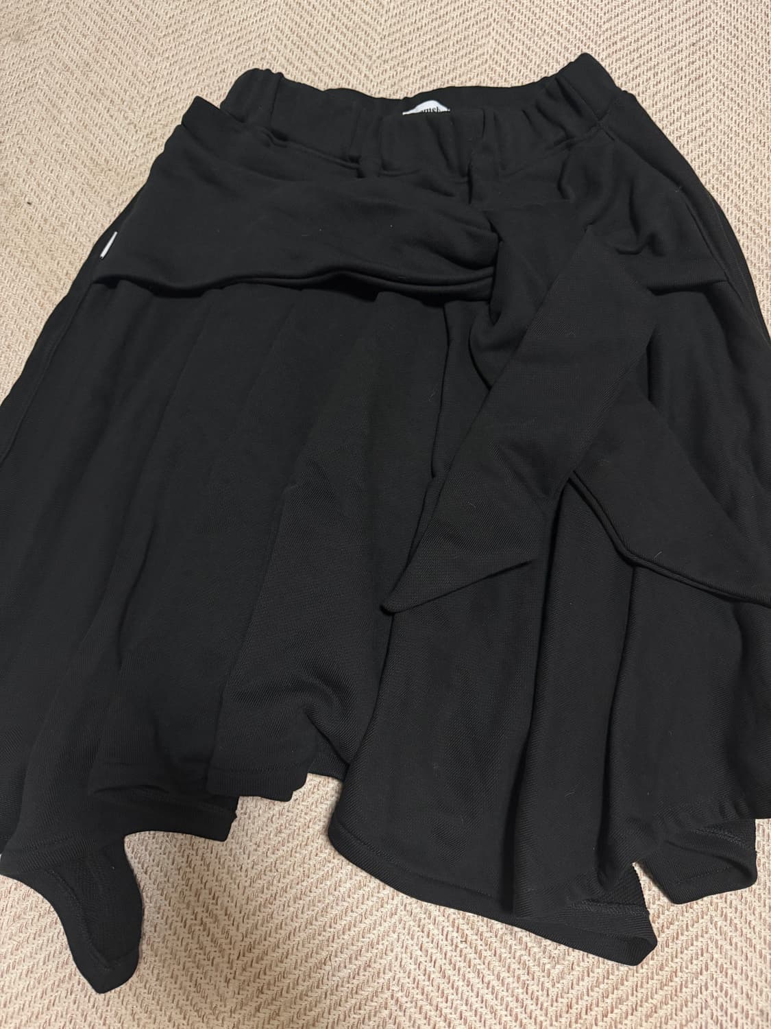 체메씨 BOW UNBALANCED SKIRT (BLACK) 상품이미지2