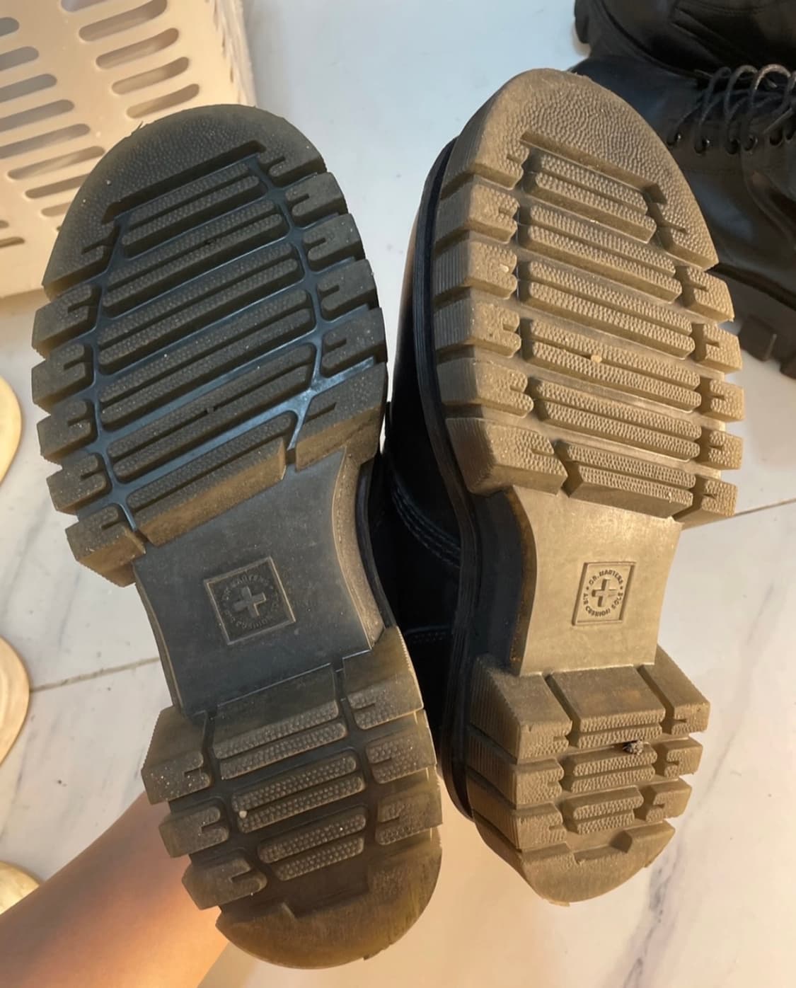 닥터마틴 1461 쿼드 로퍼 블랙 235 상품이미지4