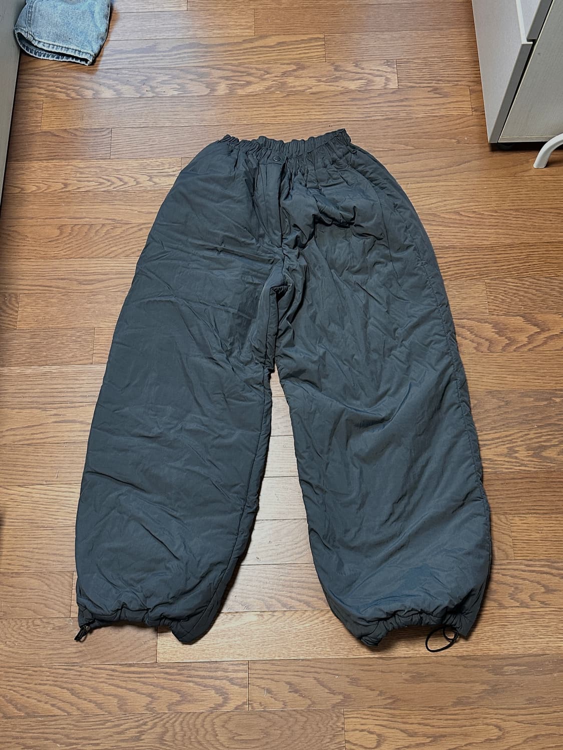 트리밍버드 패디드 팬츠 차콜 상품이미지2