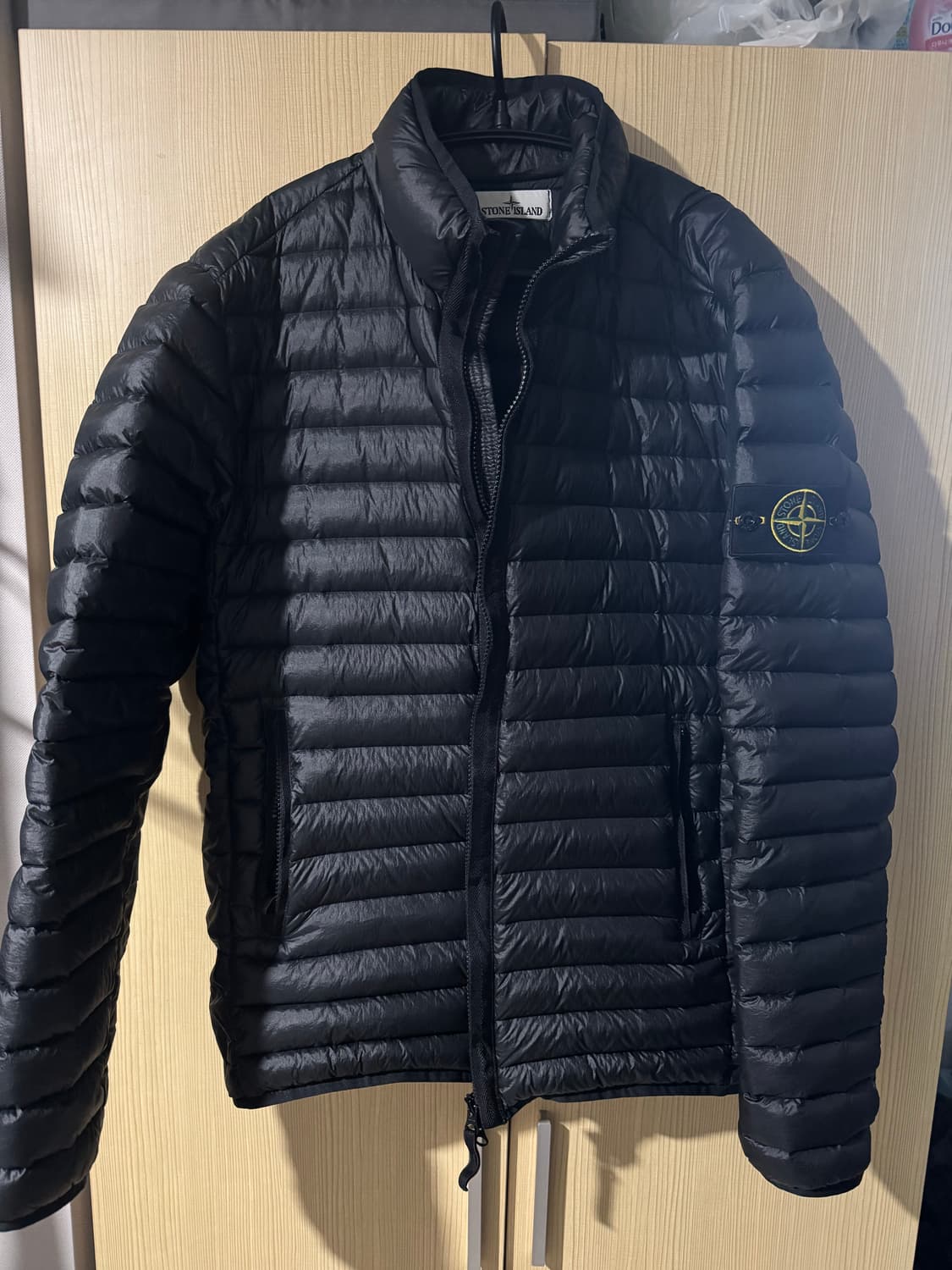 [M] 스톤아일랜드 23FW 룸우븐 경량패딩 블랙 상품이미지1