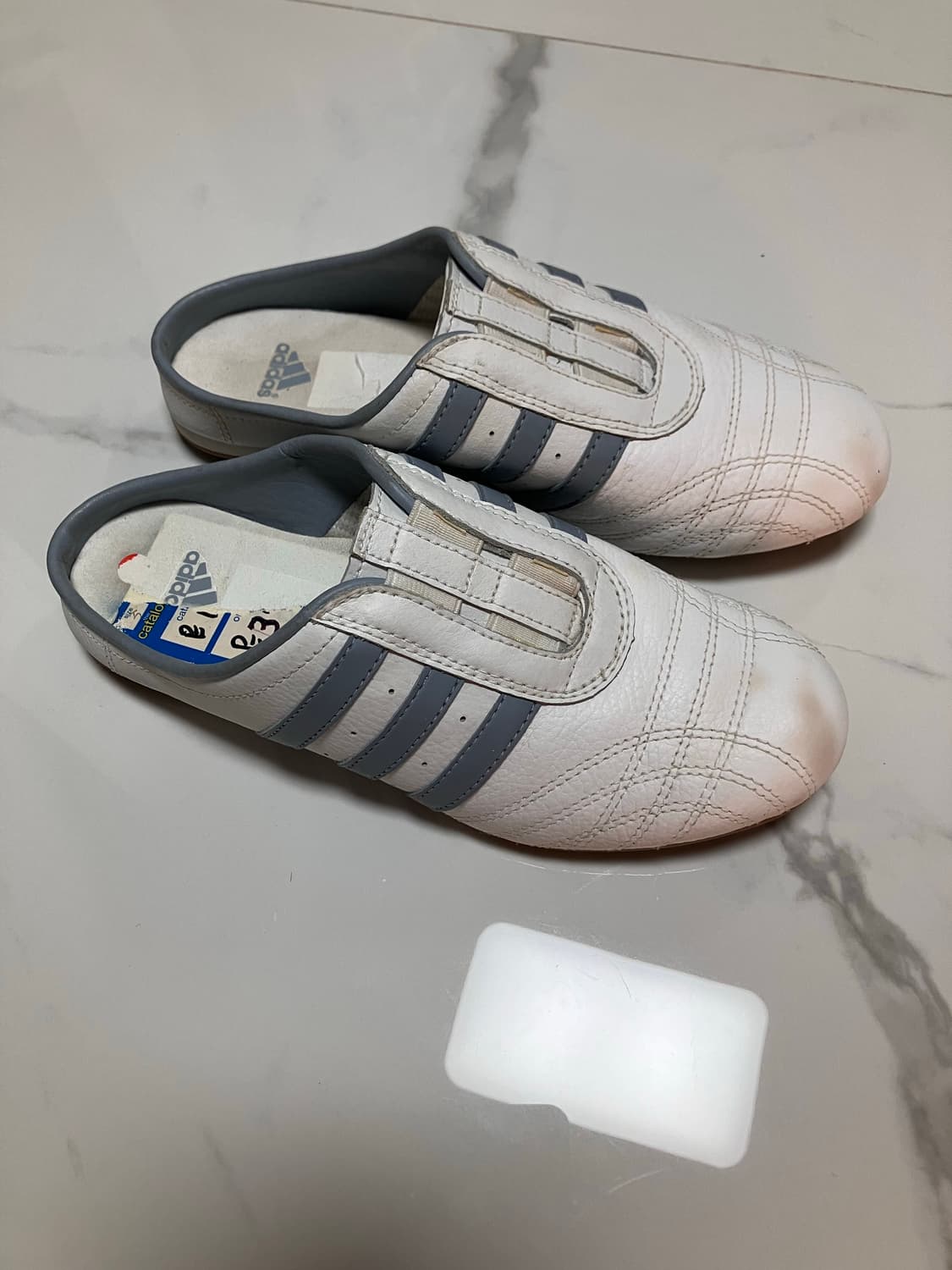 Y2K 아디다스 희귀 소장품 흰색 슬립온 뮬 스니커즈 상품이미지1