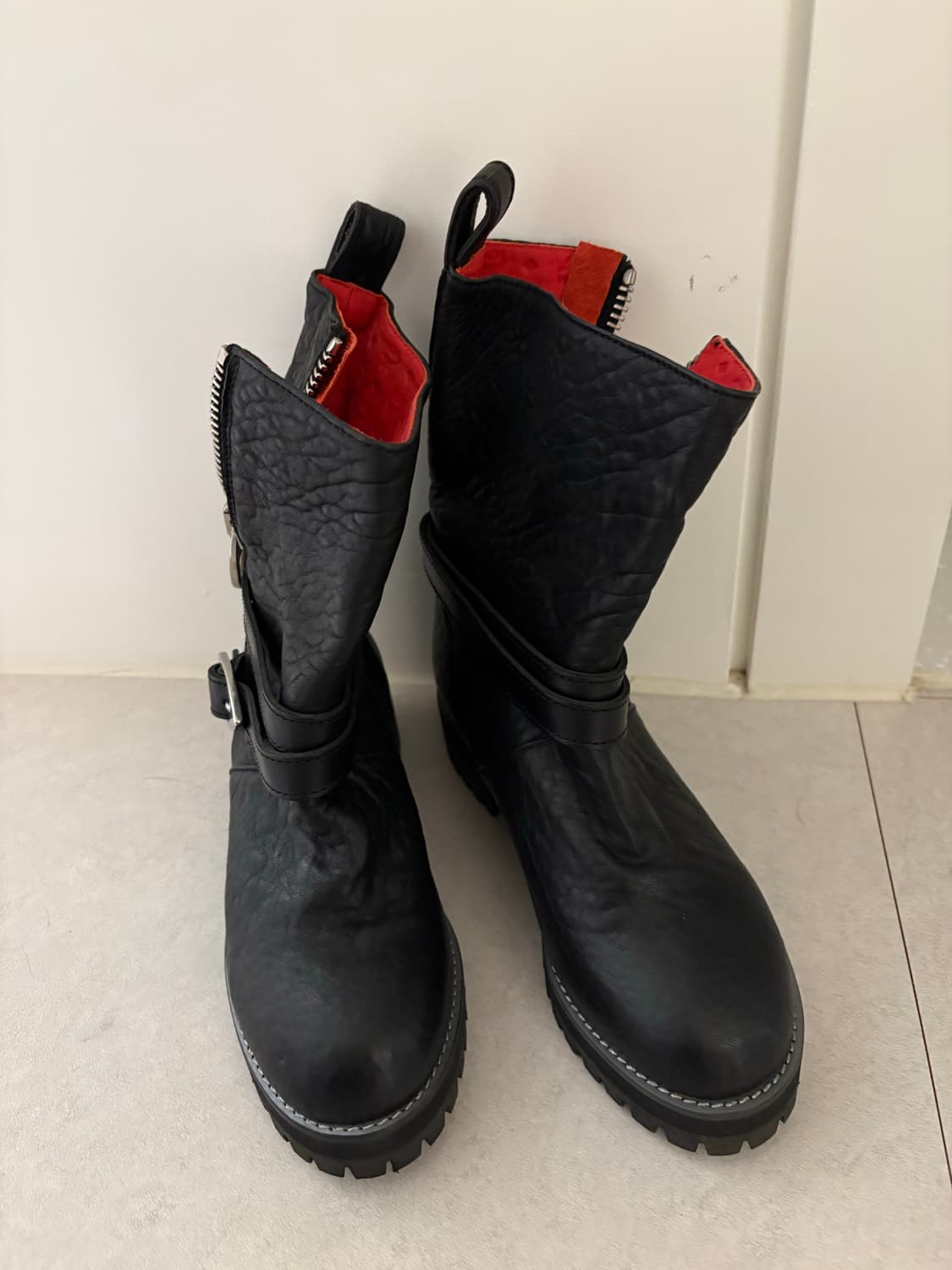 MCM 바이커 부츠 37 (240) size 상품이미지2