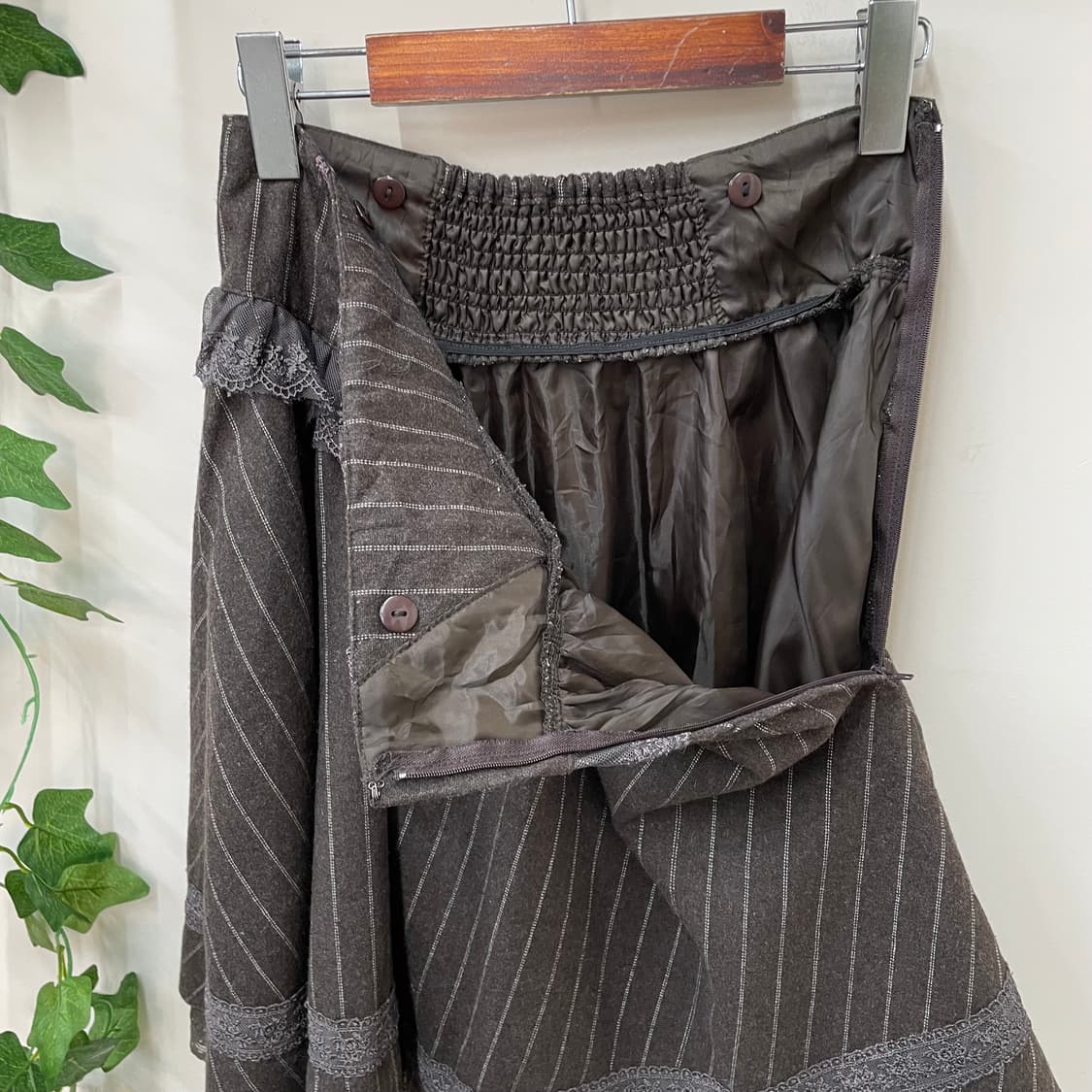 엑시즈팜 오네걀 장미 단추 로맨 브라운 레이스 프릴 플레어 스커트 상품이미지6