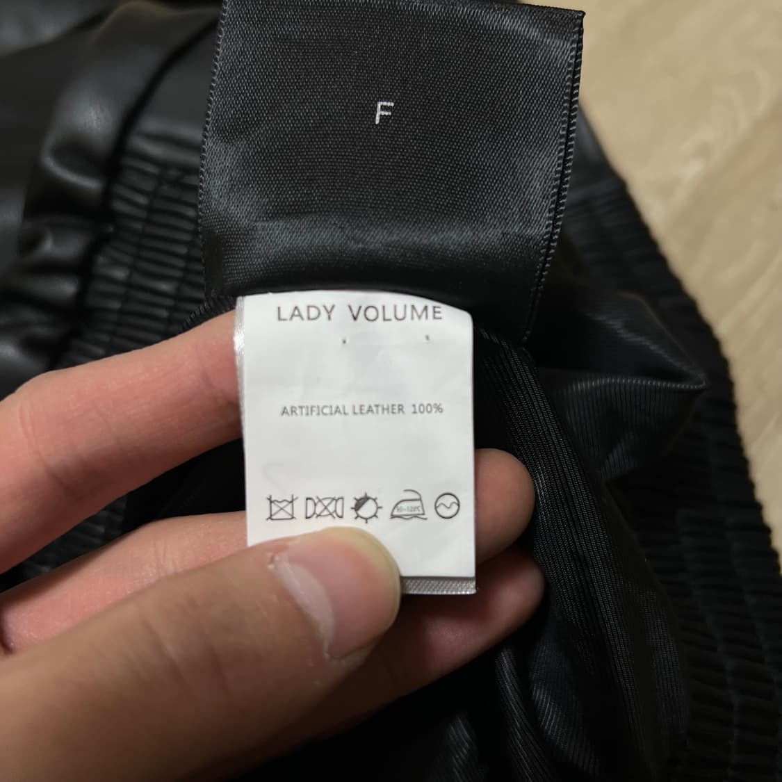 레이디볼륨 여성 봄버핏 비건 레더 라이더 가죽자켓 [블랙] FREE 상품이미지6