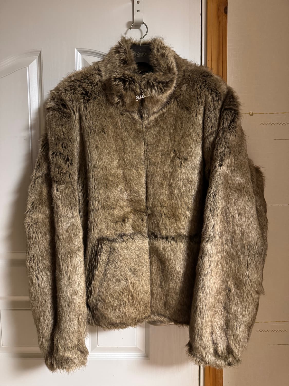 Palace faux fur jacket  상품이미지1