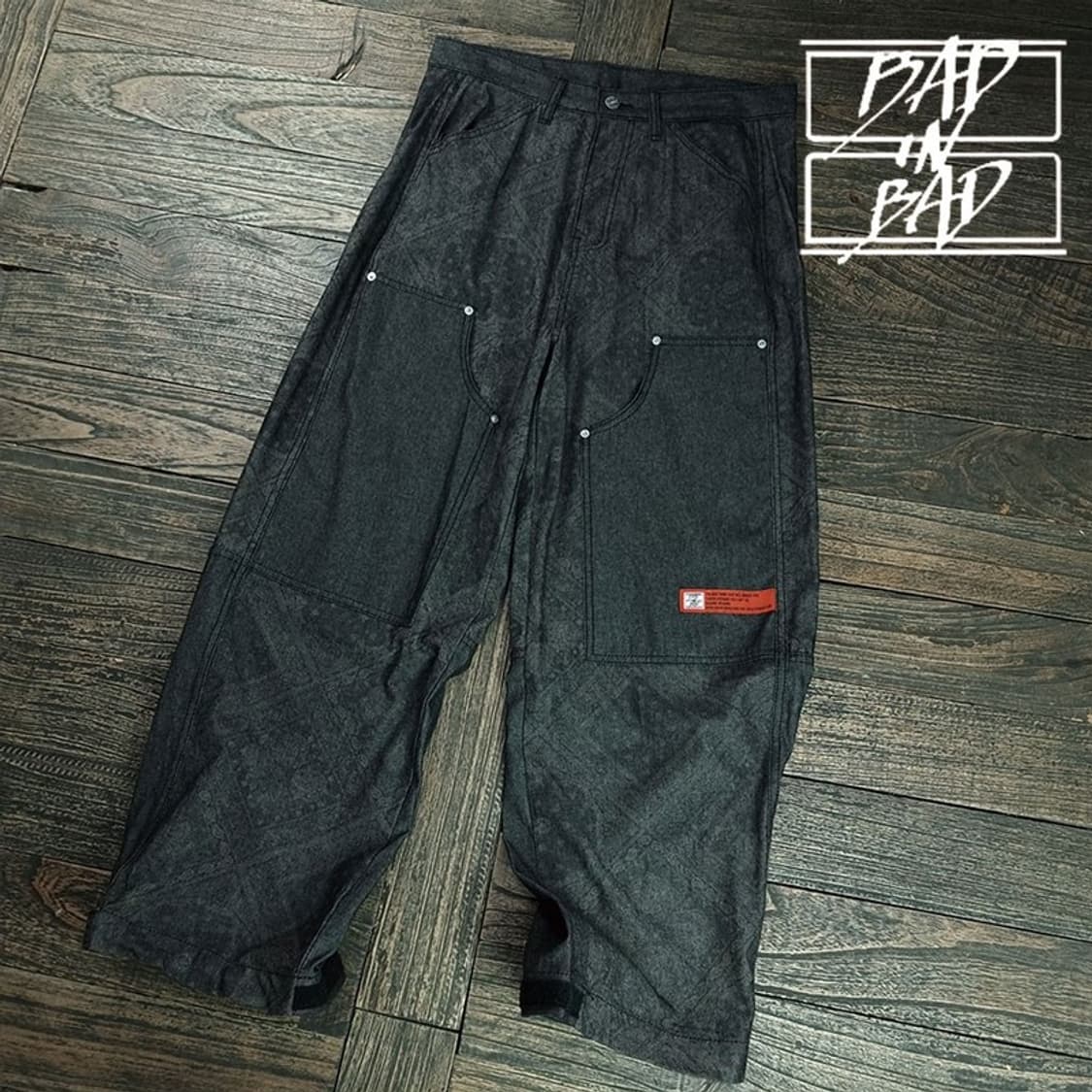 [배드인배드] 페이즐리 패턴 더블니 블랙 데님 팬츠 청바지 M19588 상품이미지1