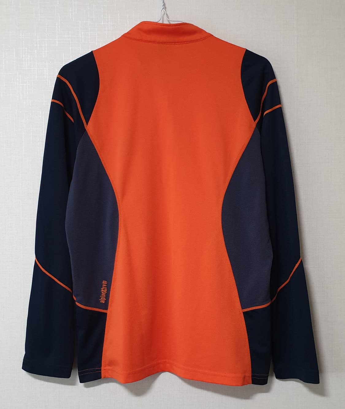 살레와 반집업 긴팔티 M사이즈 상품이미지2