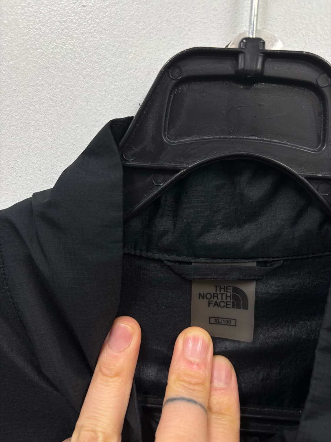 노스페이스 우먼 윈드브레이커  상품이미지5