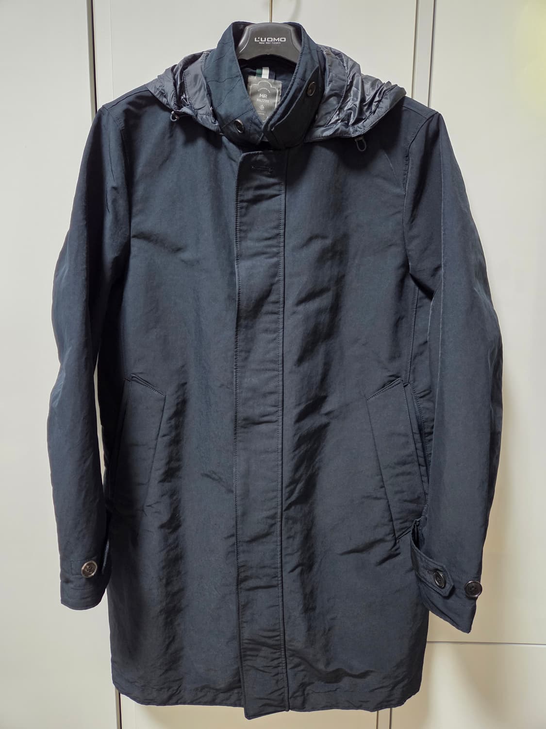 헤지스 구스다운 내피탈착 하프 코트 상품이미지1