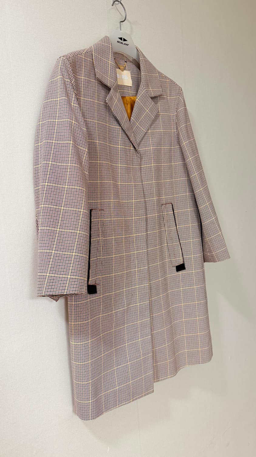 한섬 BIRD by 쥬시꾸뛰르 체크 코트 55 정가 70만원대. 고급스럽 상품이미지3