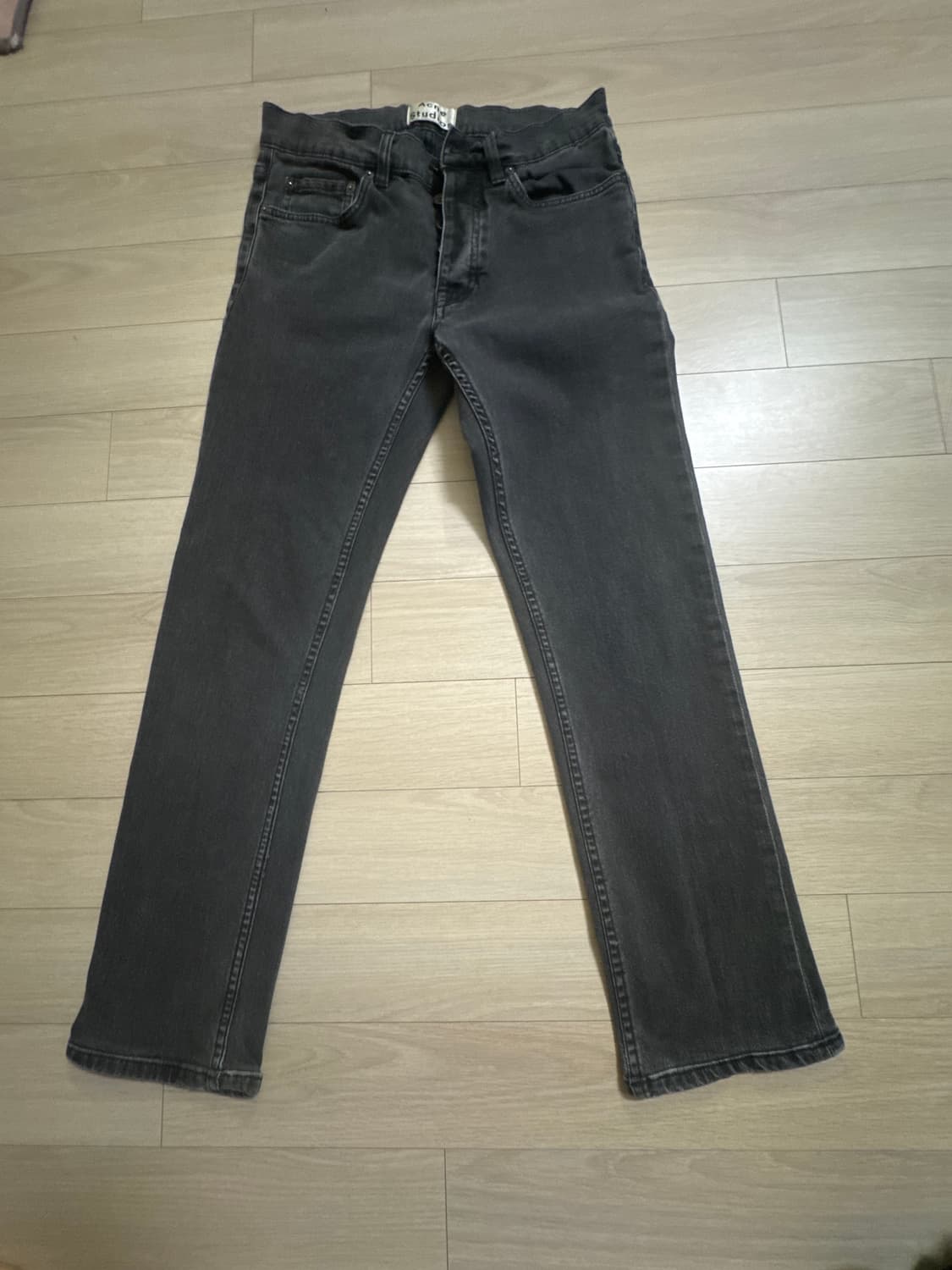 아크네 스튜디오 상품이미지1