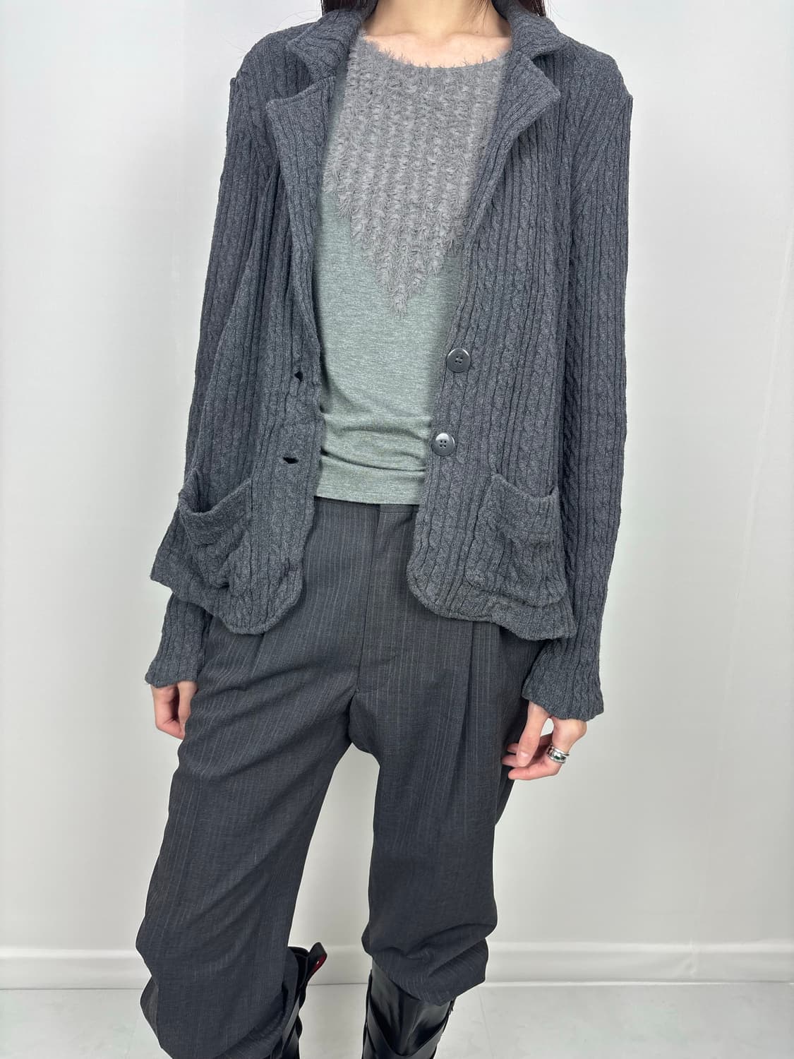 FUZZY LACE DETAIL TOP 상품이미지5