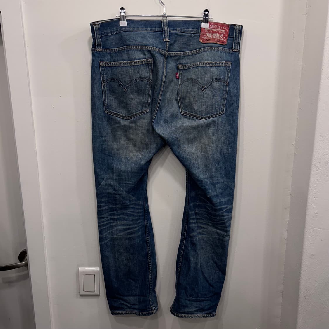 리바이스 504 레귤러 스트레이트핏 중청 데님팬츠 상품이미지5