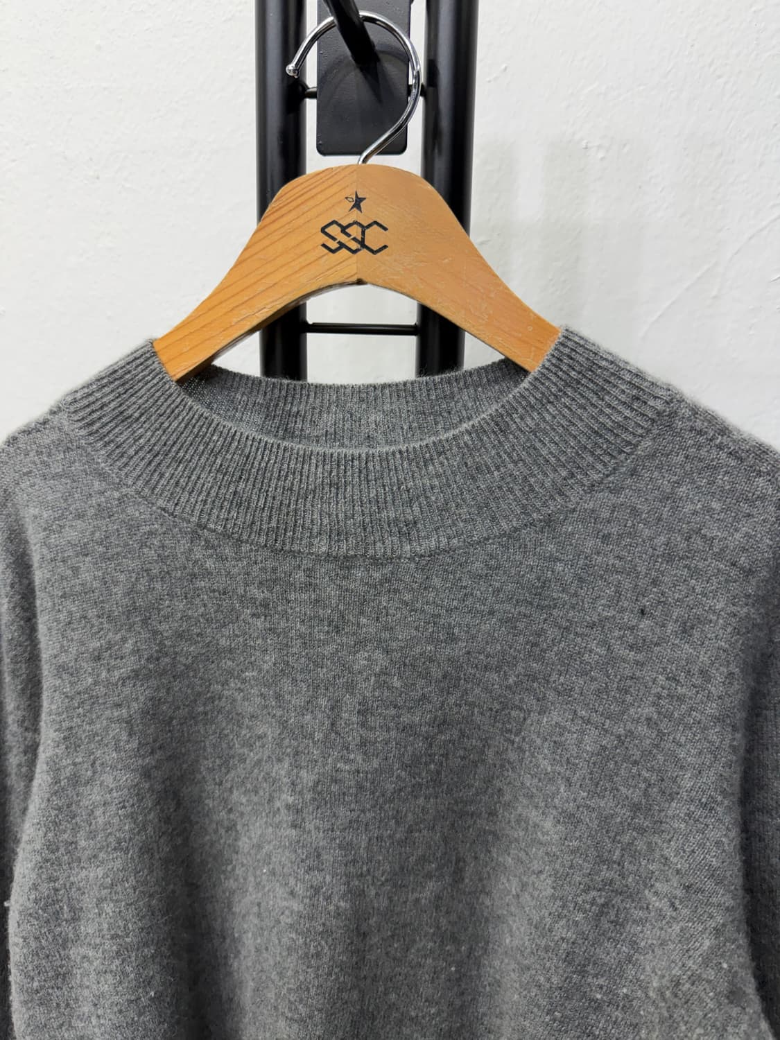 정품) 조르쥬 레쉬 캐시미어100 여성니트 M(66) 상품이미지3