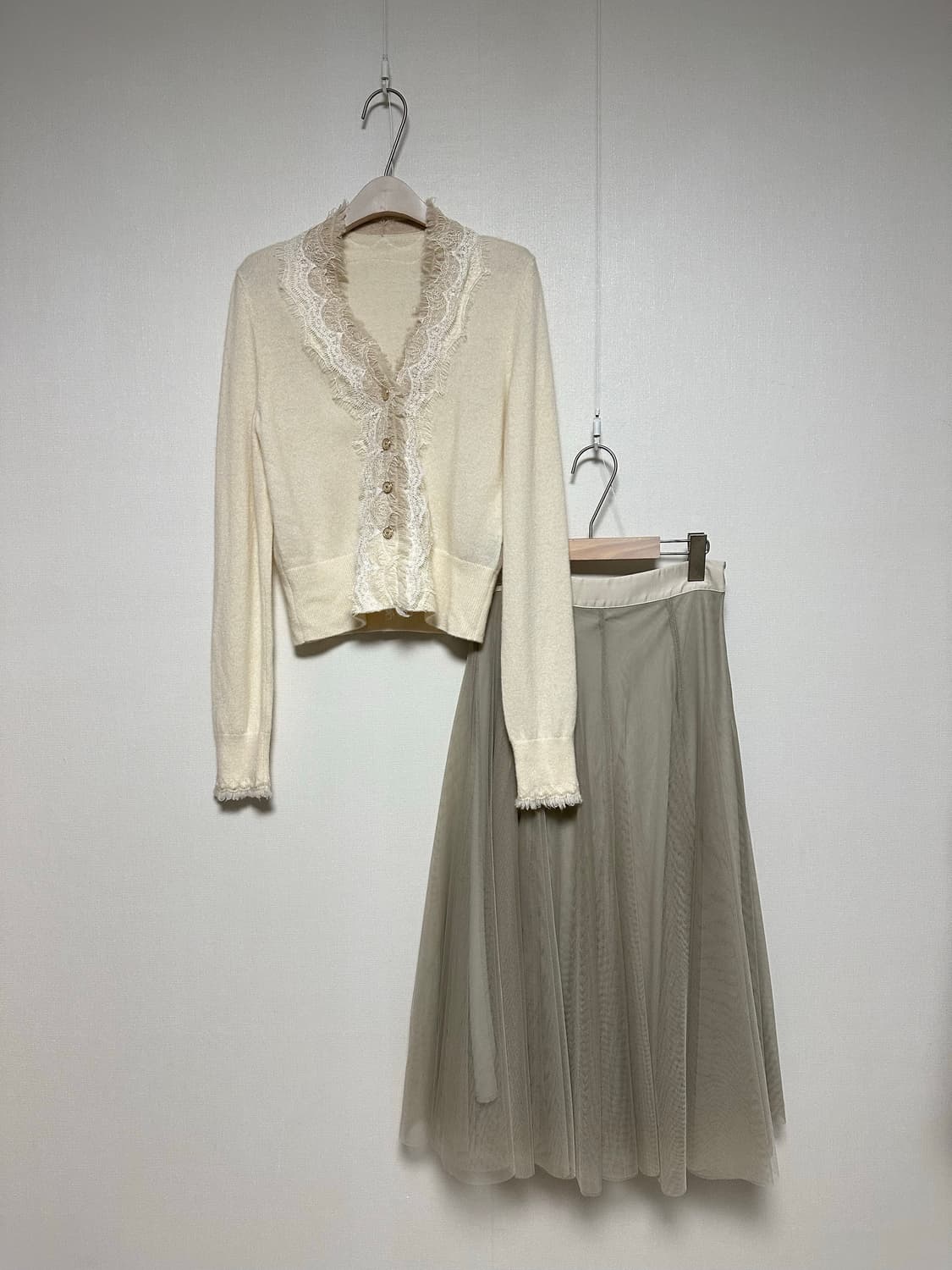 캐시미어100 레이스 가디건 상품이미지1