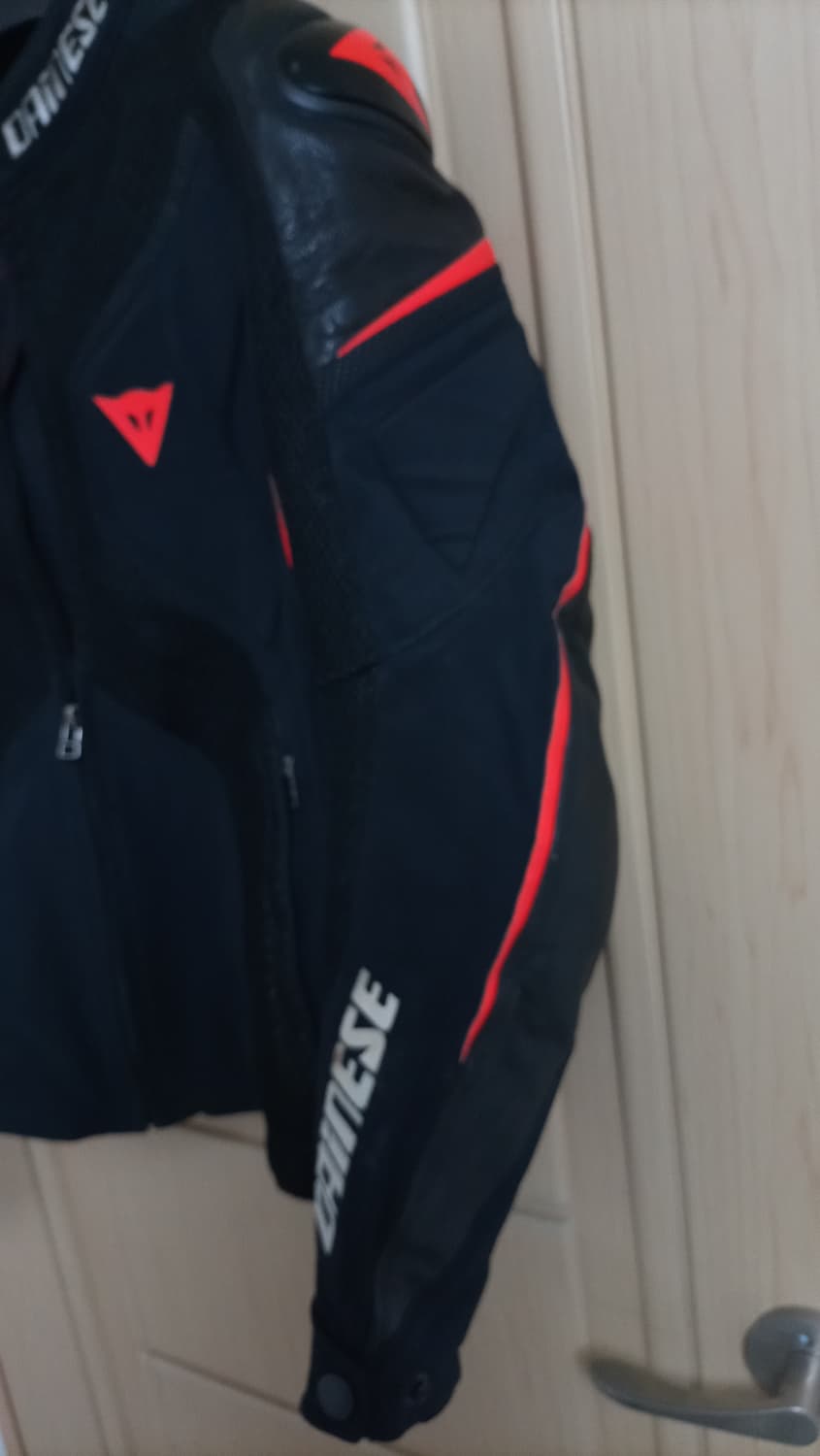 다이네즈 슈퍼라이더 자켓 블랙/레드 50사이즈 상품이미지4